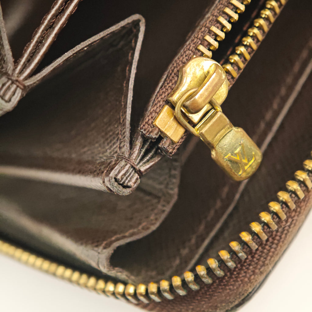 C2982 Louis Vuitton Wallet Monogram Zip Long Wallet | Pre-Owned Very Good Brown Coated Canvas Monogram