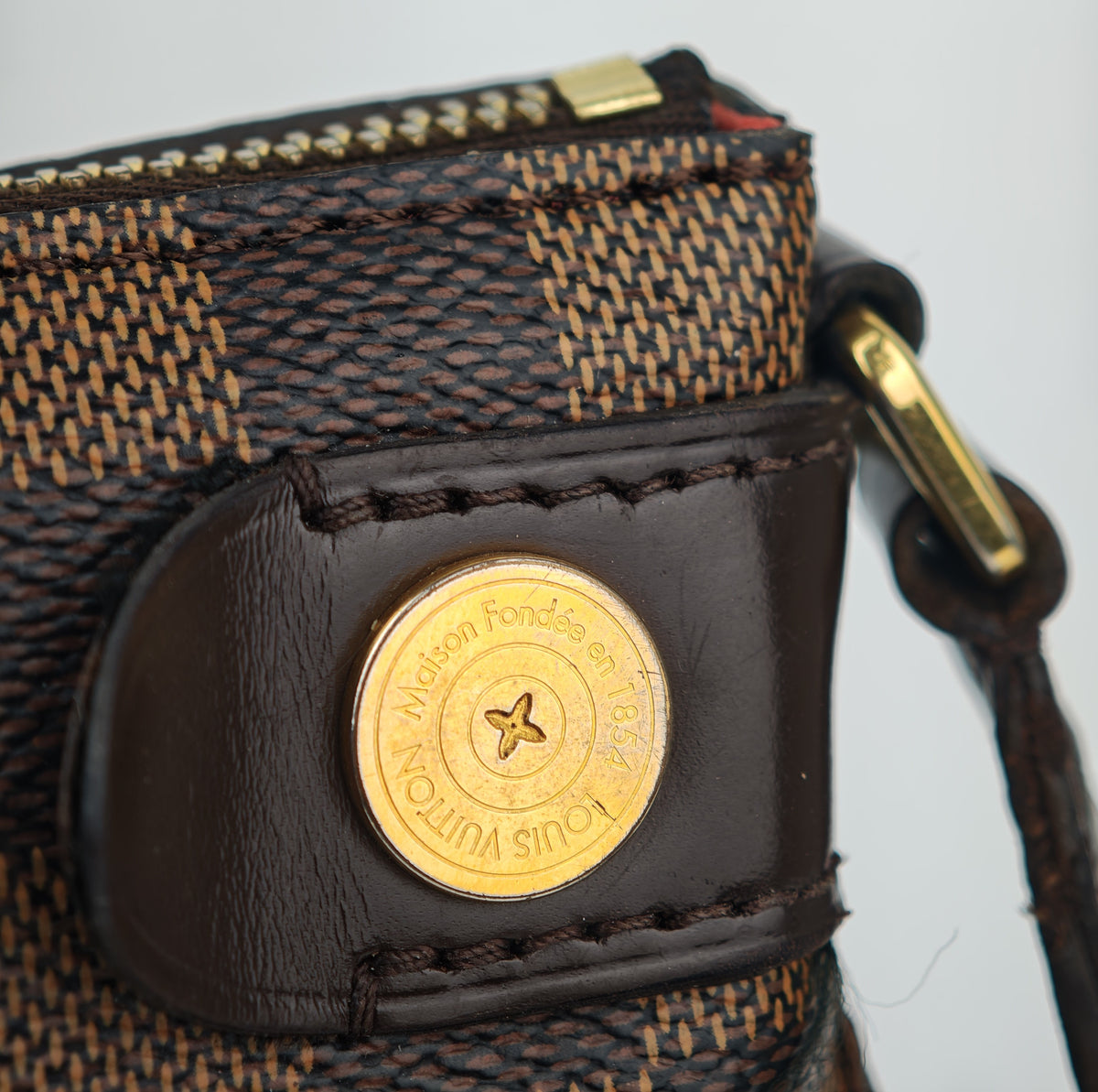 C2991 Louis Vuitton Crossbody Bag Damier Ebene Duomo Messenger | Pre-Owned Very Good Brown Coated canvas Damier Ebene