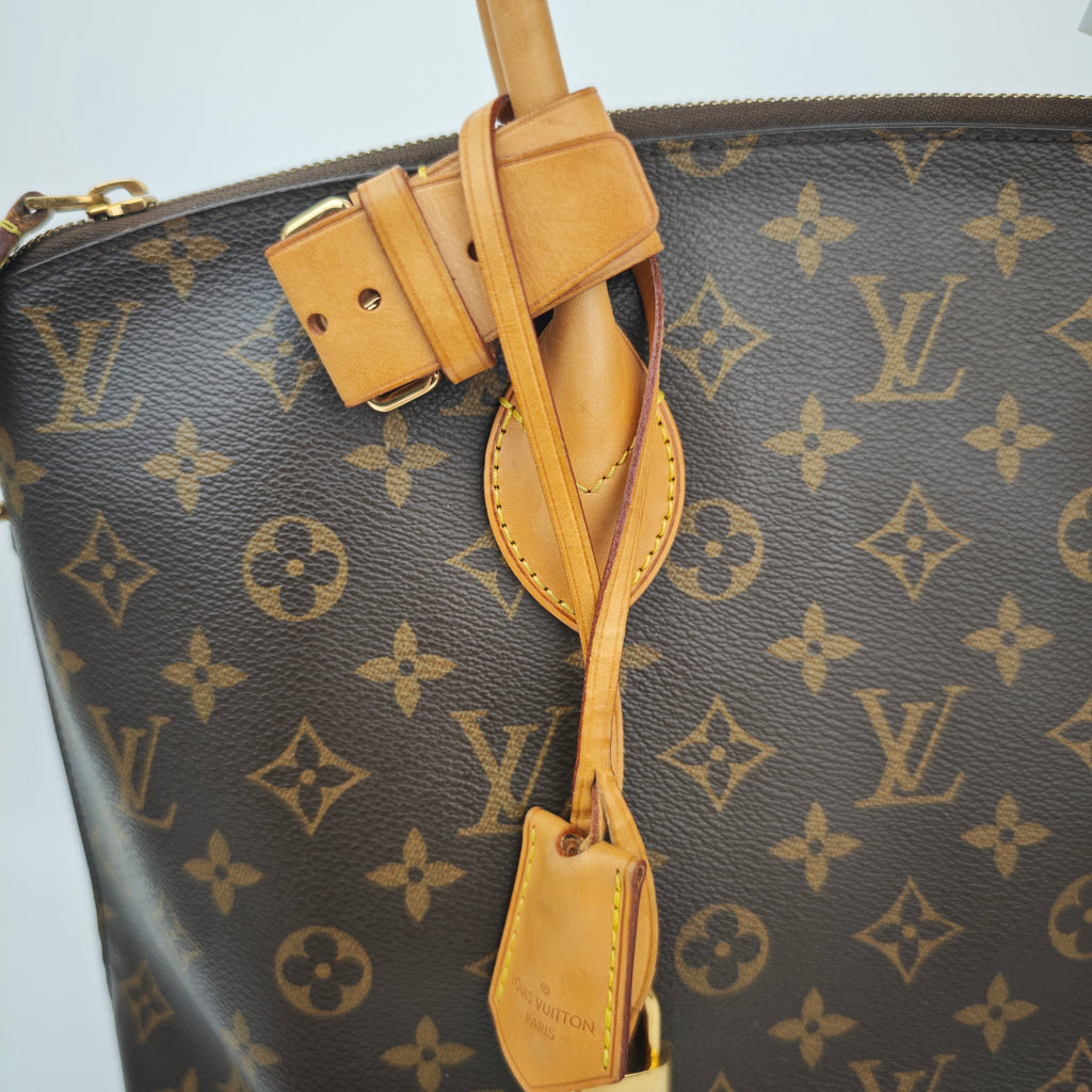 C3003 Louis Vuitton Top Handle Bag Monogram Lockit MM | Pre-Owned Very Good Brown Monogram Coated canvas, leather trim