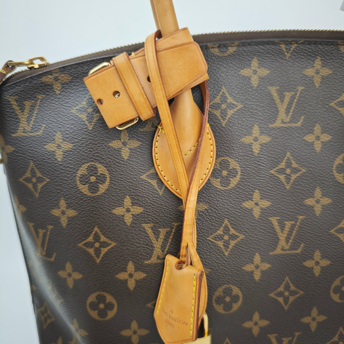C3003 Louis Vuitton Top Handle Bag Monogram Lockit MM | Pre-Owned Very Good Brown Monogram Coated canvas, leather trim