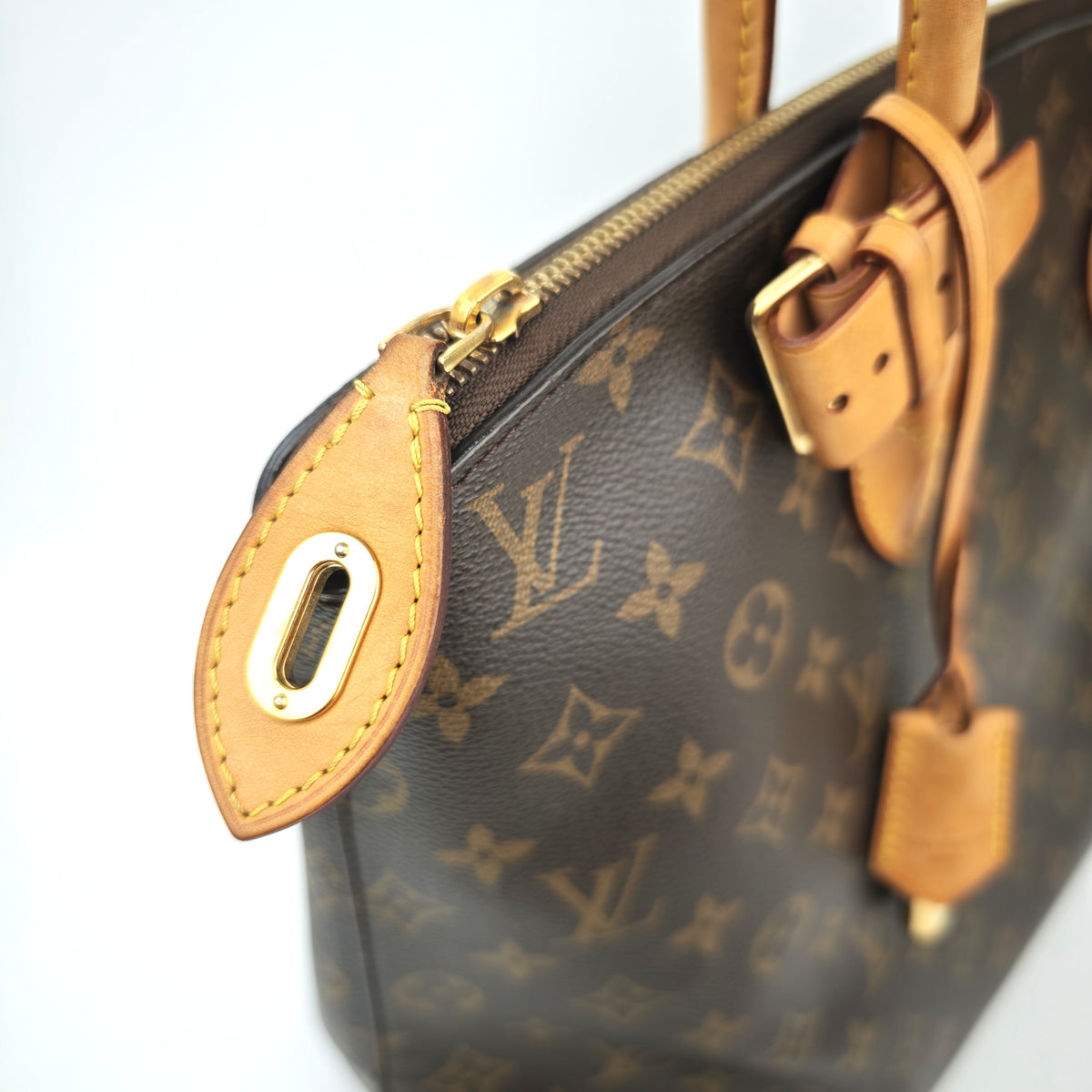 C3003 Louis Vuitton Top Handle Bag Monogram Lockit MM | Pre-Owned Very Good Brown Monogram Coated canvas, leather trim