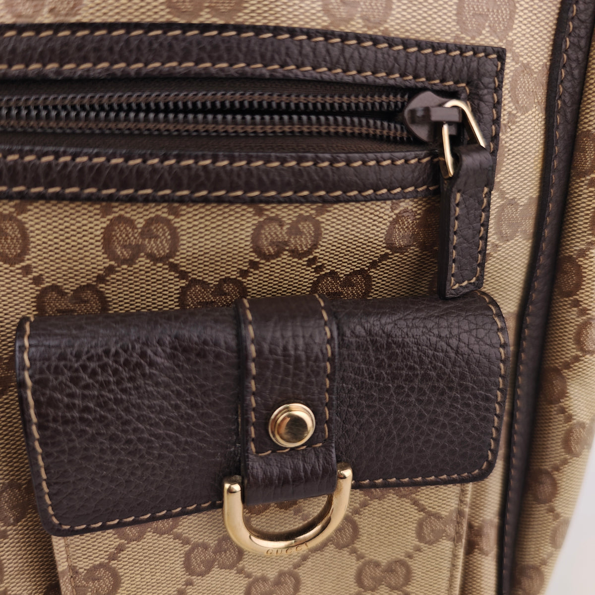 C3025 Gucci Tote Bag GG Crystal Coated Canvas Abbey Pocket Tote Bag | Pre-Owned Very Good GG Crystal Canvas, Coated canvas
