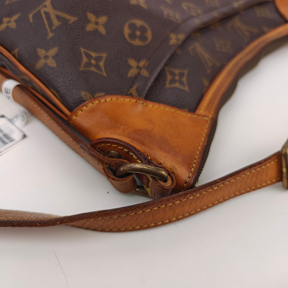 C3027 Louis Vuitton Shoulder Bag Vintage Monogram Canvas Odeon MM | Pre-Owned Very Good Brown Monogram Canvas