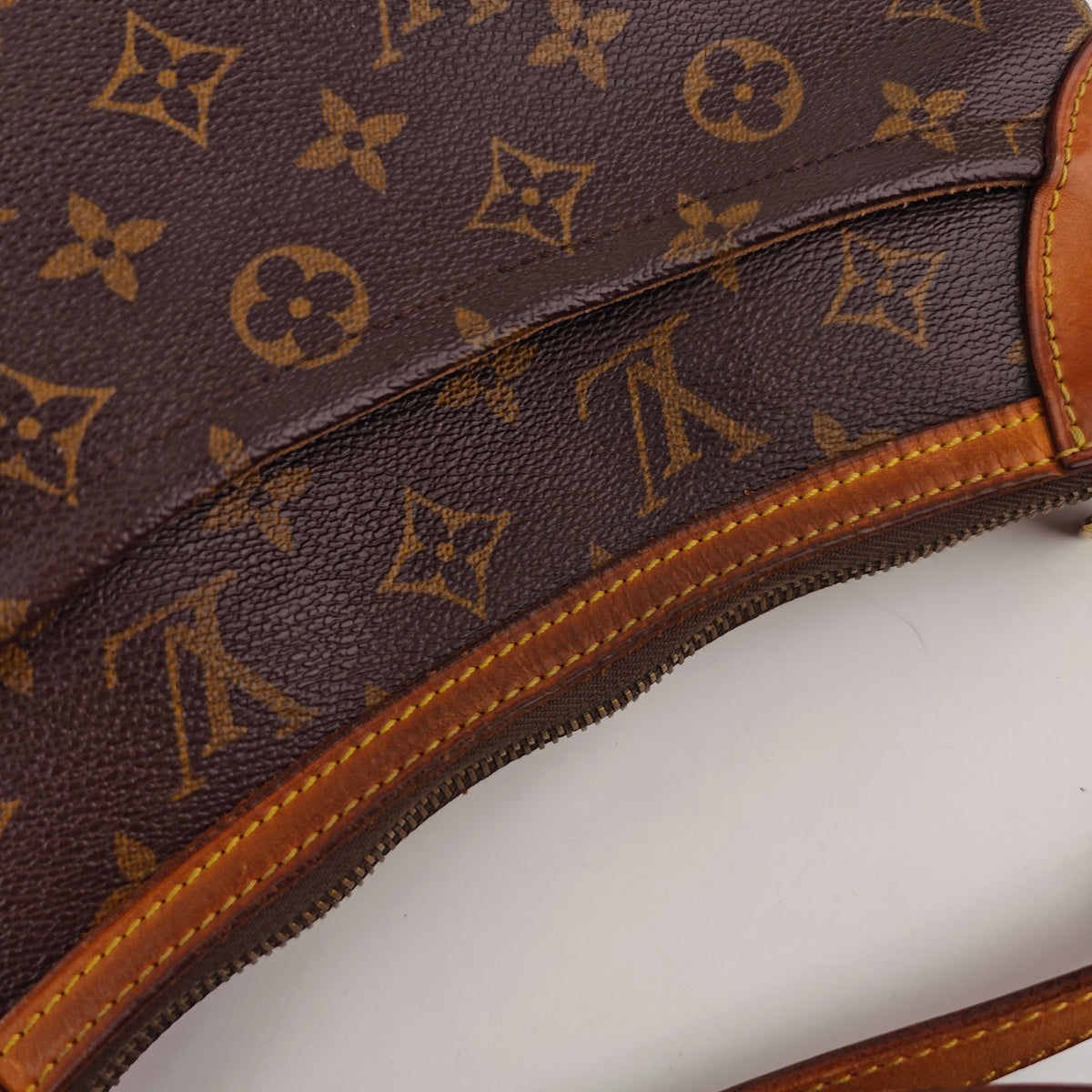 C3027 Louis Vuitton Shoulder Bag Vintage Monogram Canvas Odeon MM | Pre-Owned Very Good Brown Monogram Canvas