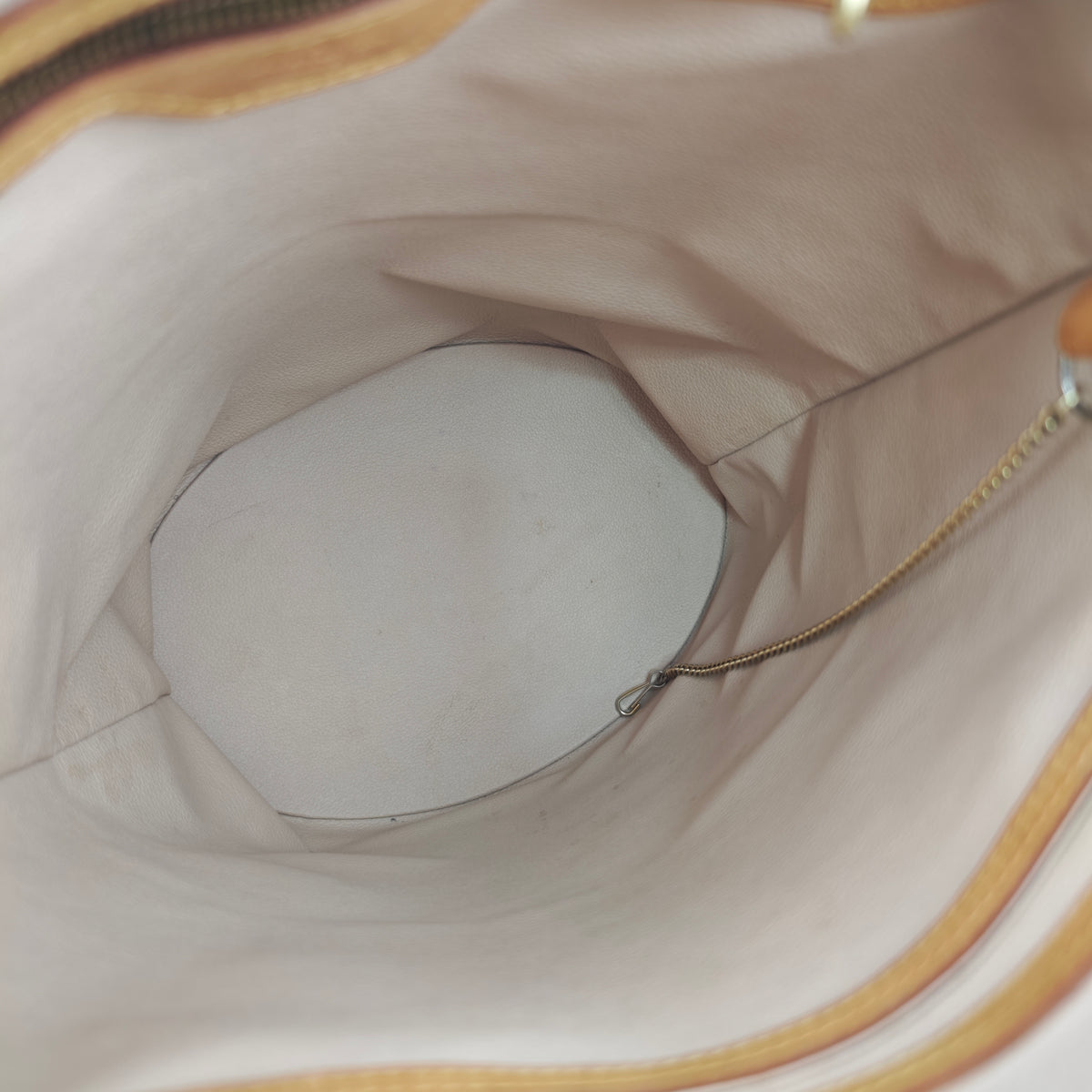 C3043 Louis Vuitton Bucket Bag Monogram Canvas Bucket GM Bag | Pre-Owned Very Good Brown Monogram Canvas