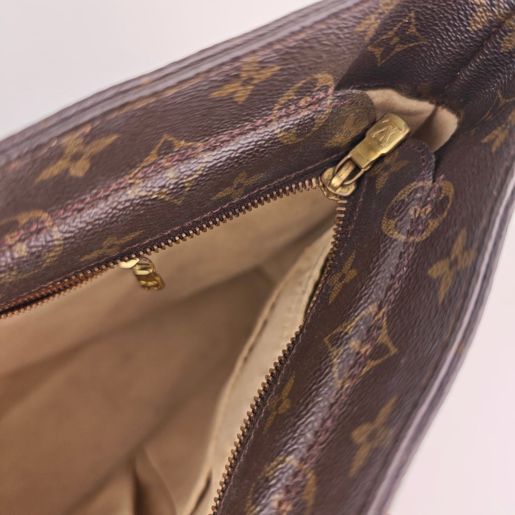 C3123R Louis Vuitton Shoulder Bag Luco | Pre-Owned Very Good Brown Monogram Canvas