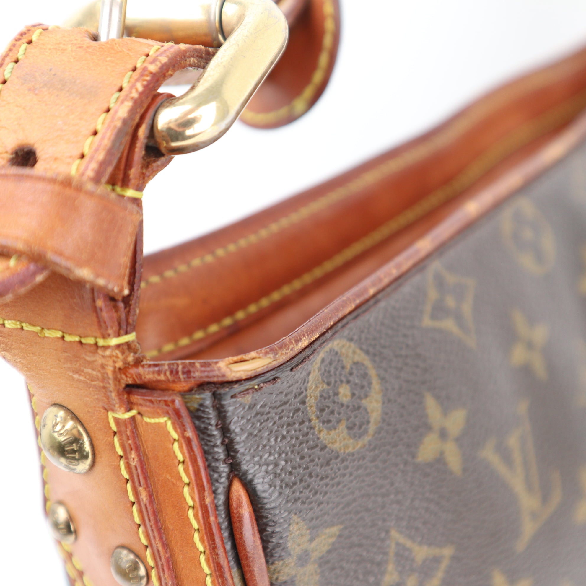 C1337 Louis Vuitton Hudson GM-Pre Owned