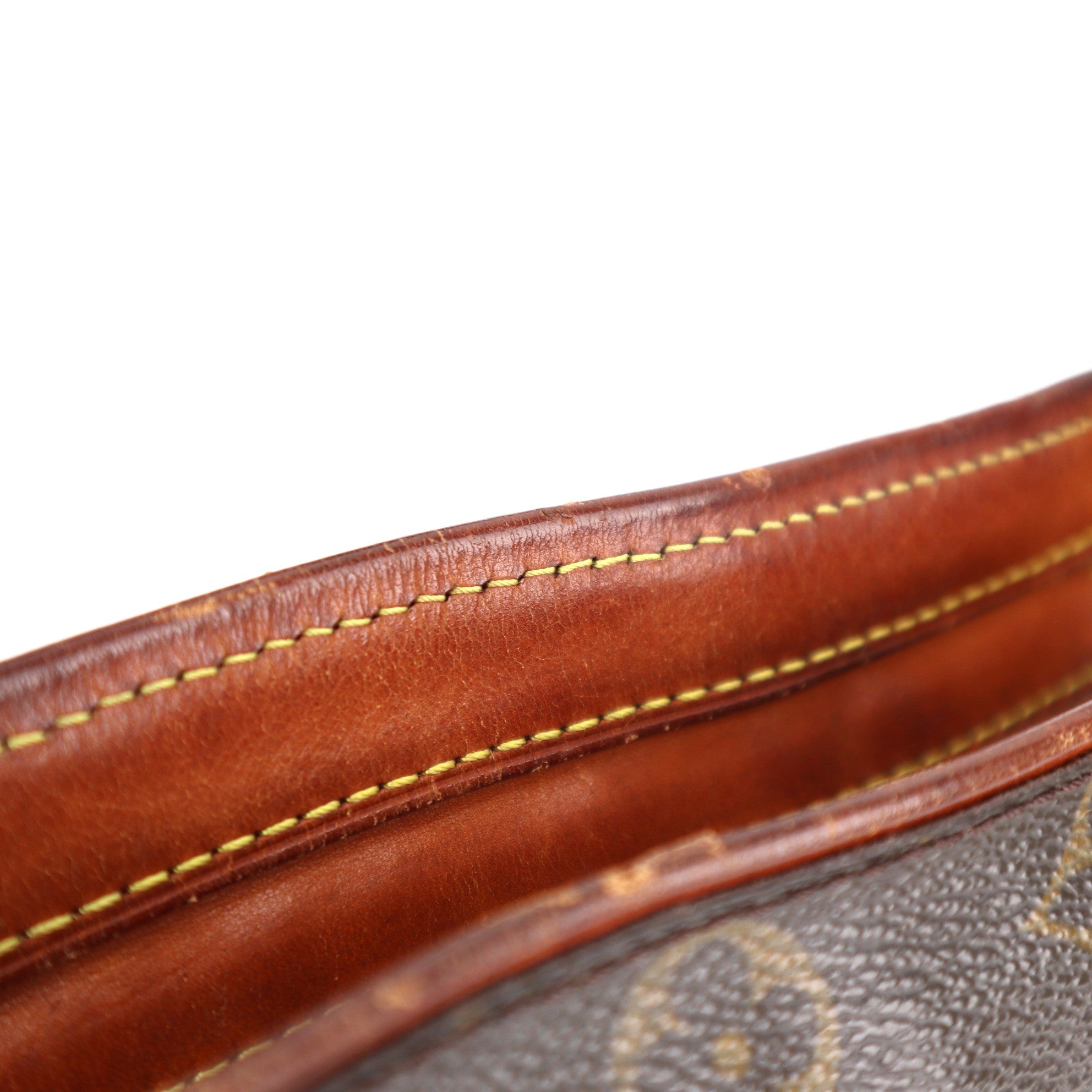 C1337 Louis Vuitton Hudson GM-Pre Owned
