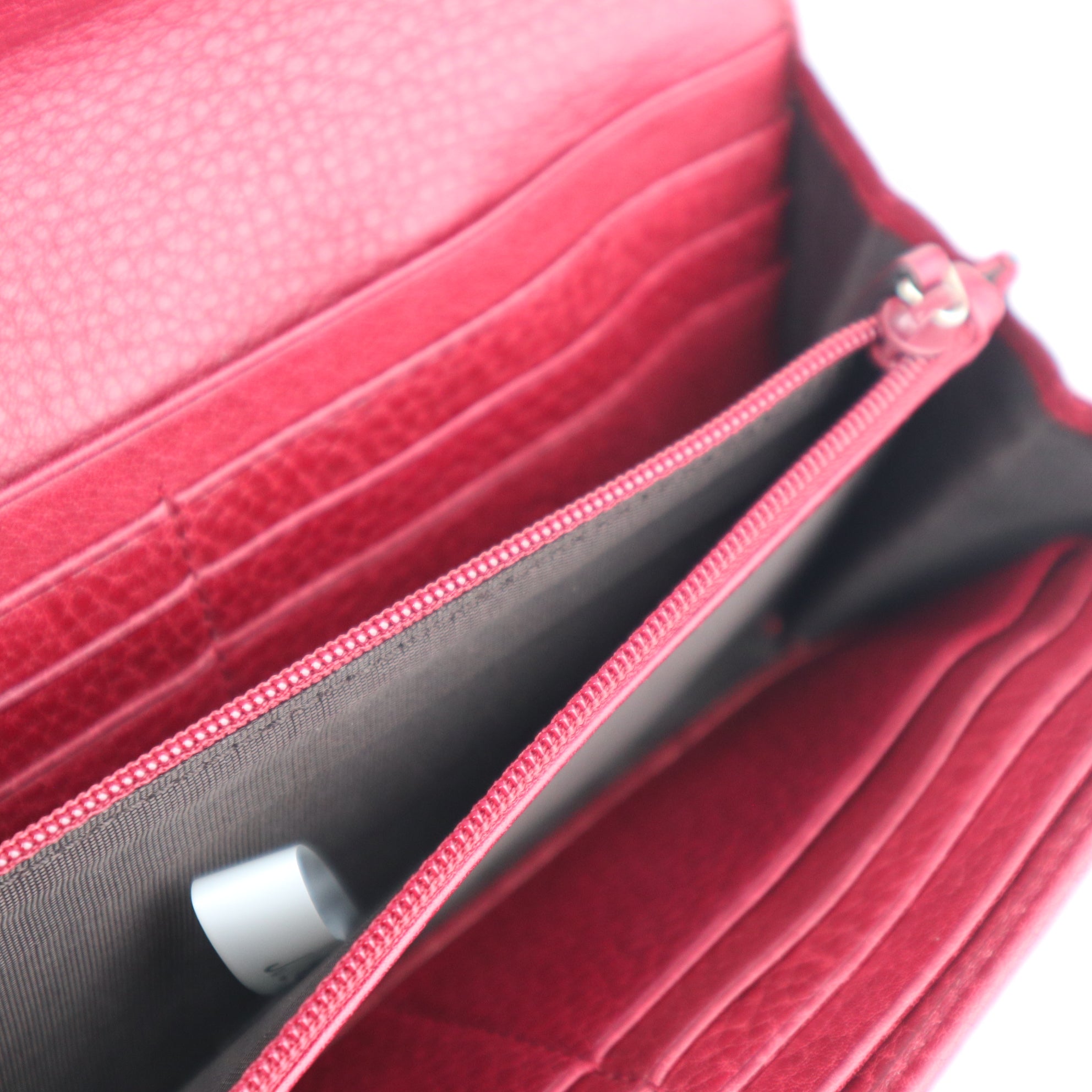 C2145 Gucci Wallet Sukey Guccissima Interlocking G Red | Pre-Owned Very Good Red Guccissima