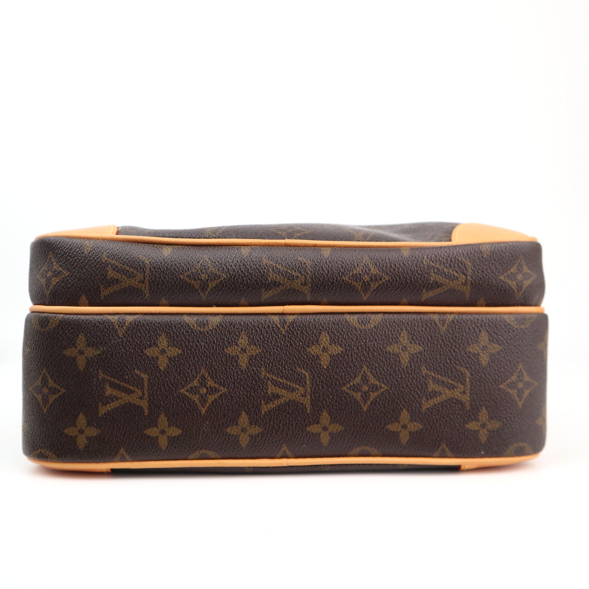 C1339R Louis Vuitton Nil Monogram-Pre Owned