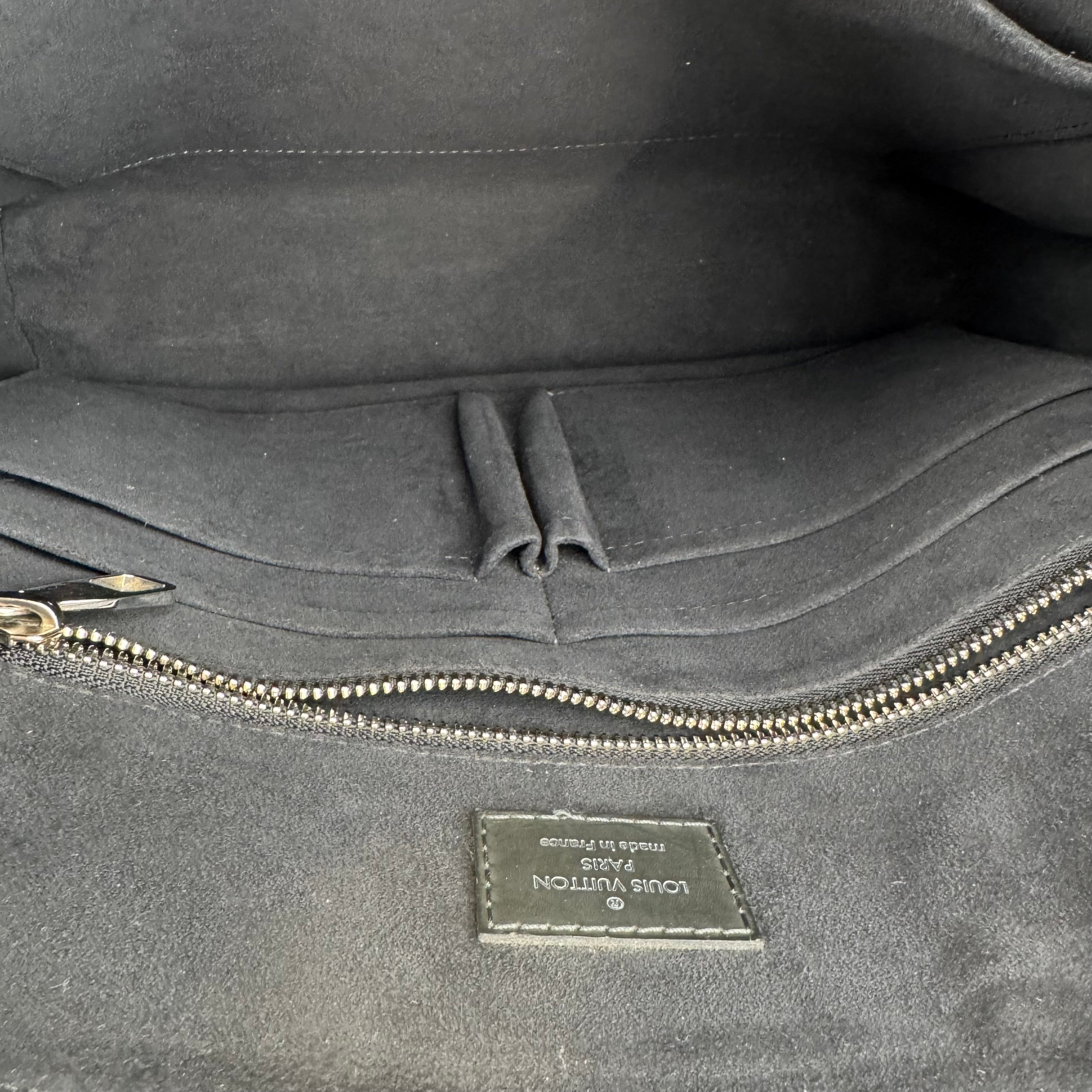 J3340 Louis Vuitton Damier Cobalt Canvas Greenwich Bag- Pre Owned