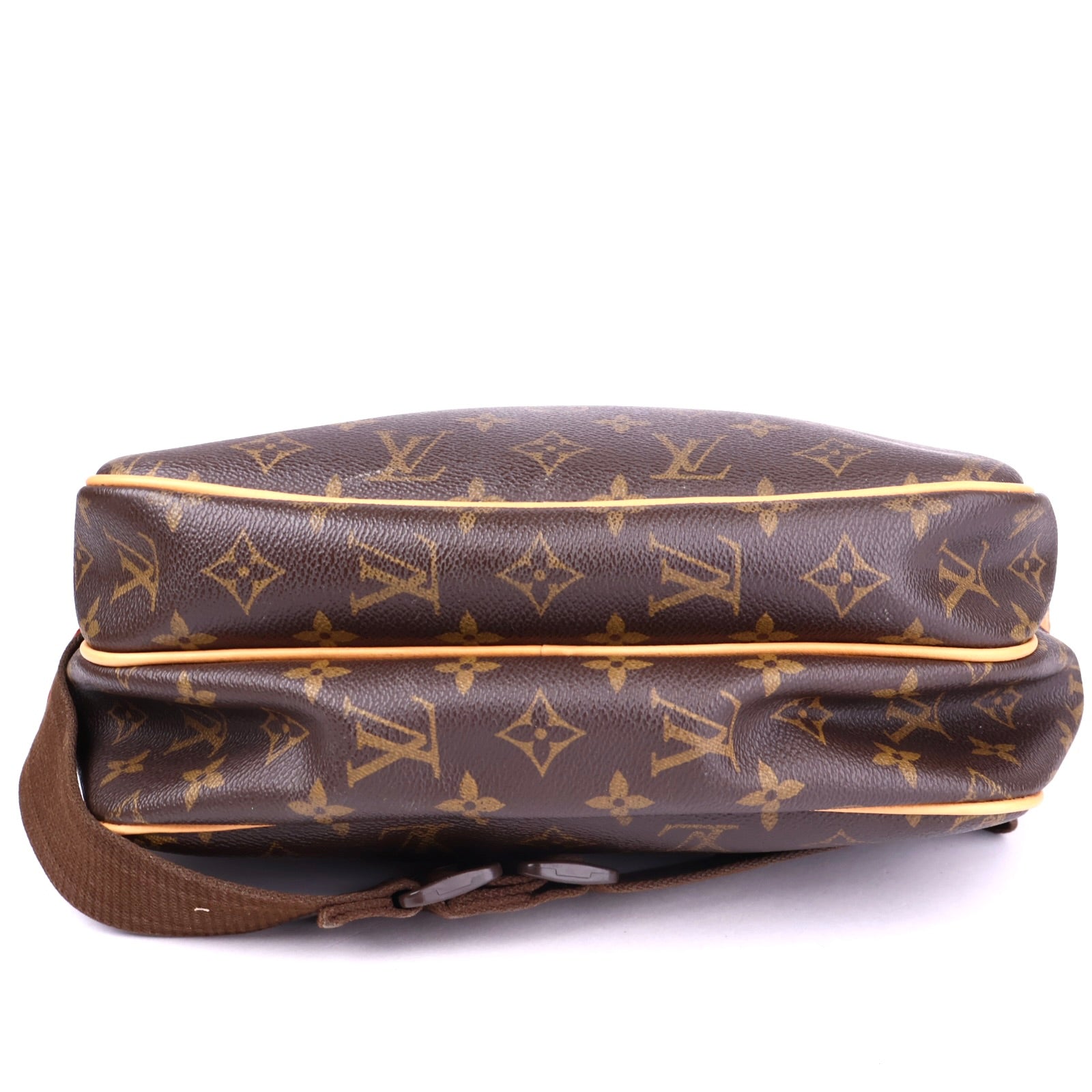 J2076R Louis Vuitton Monogram Canvas Reporter Bag- Pre Owned