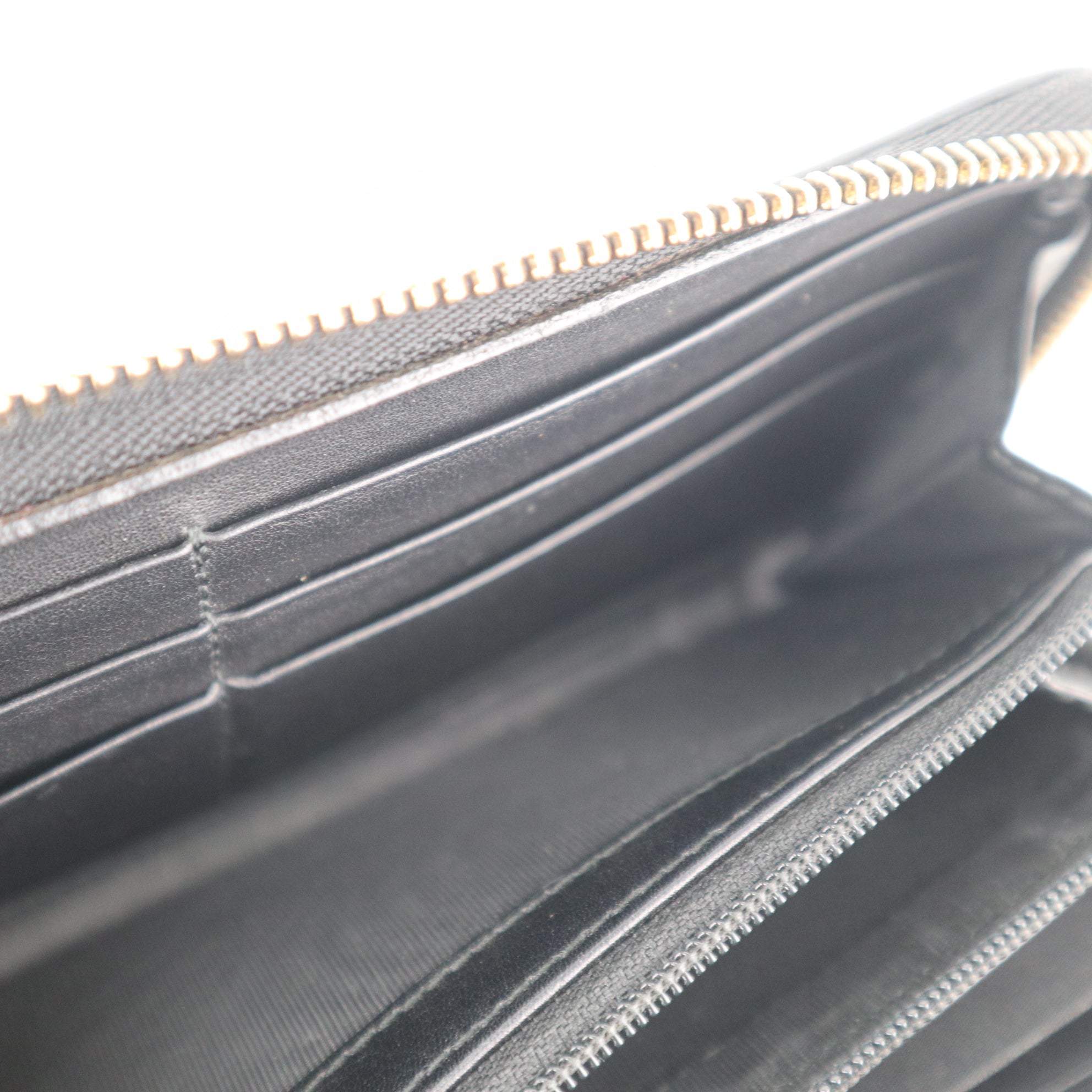 C2181 Gucci Wallet GG Zip Around Wallet Black Leather | Pre-Owned Excellent Black Leather