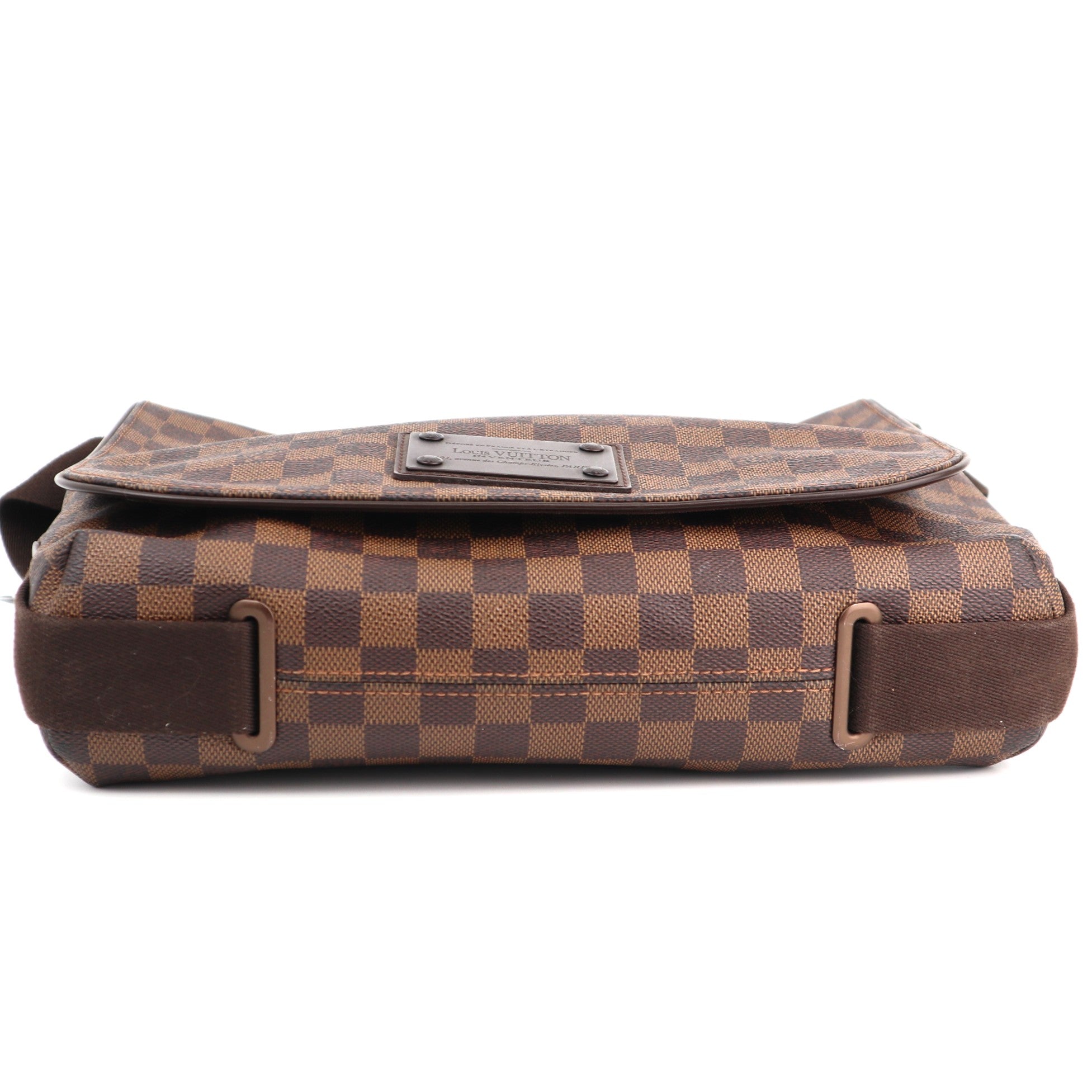 C1417  Louis Vuitton  Damier Ebene Brooklyn Messenger Bag-Pre Owned