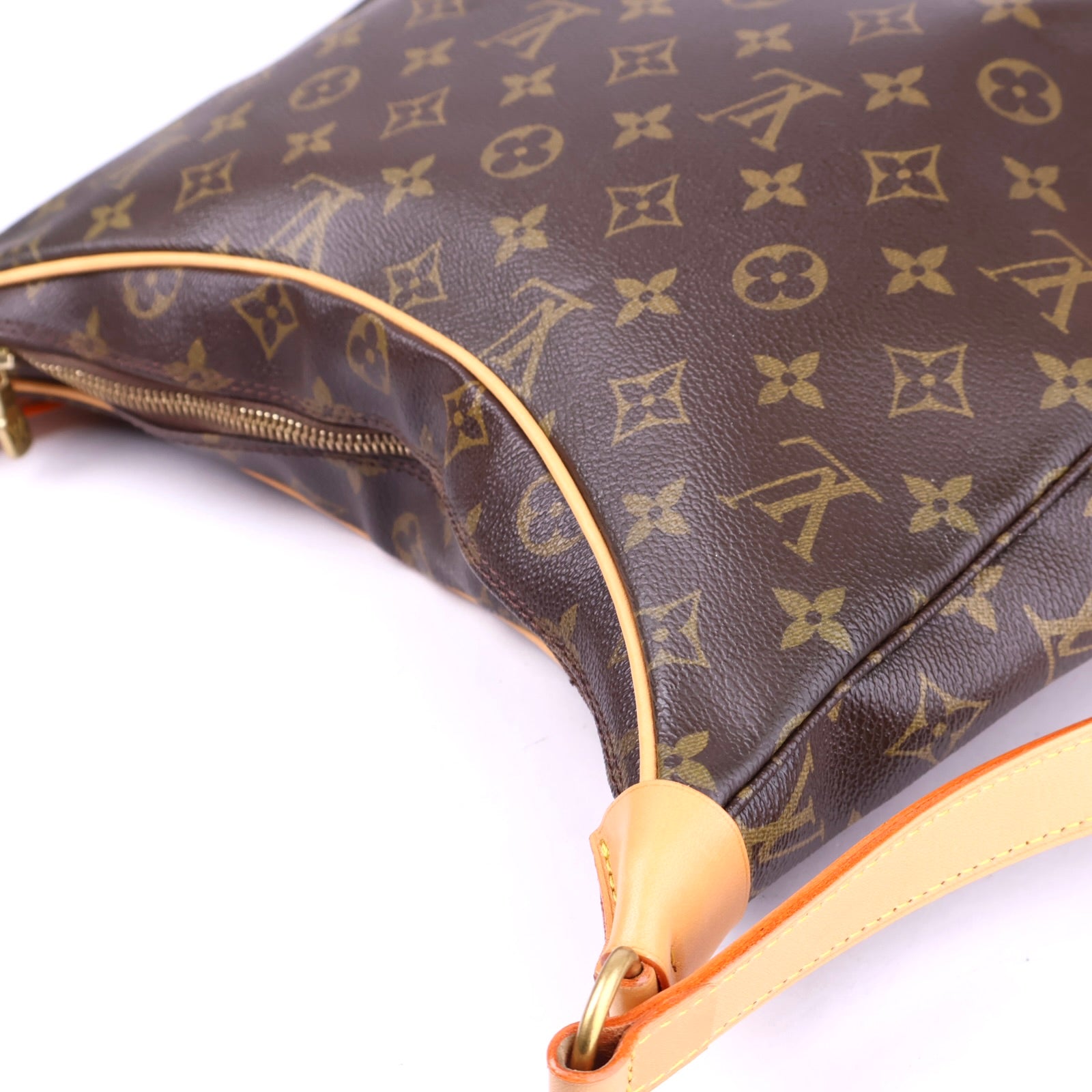 J3380R Louis Vuitton Boulogne PM Monogram Shoulder Bag- Pre Owned