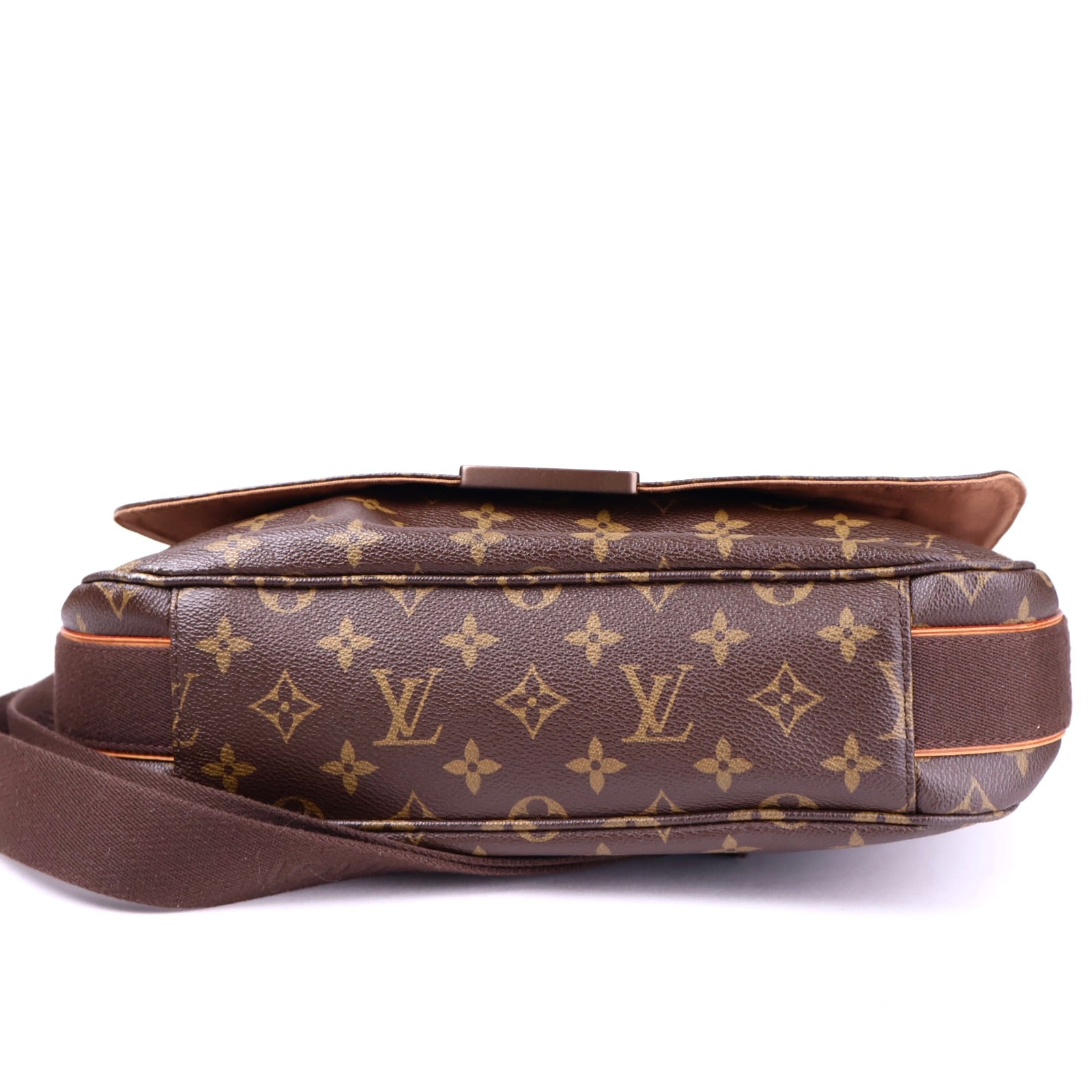 J3379 Louis Vuitton Messenger Monogram Beaubourg MM Brown- Pre Owned