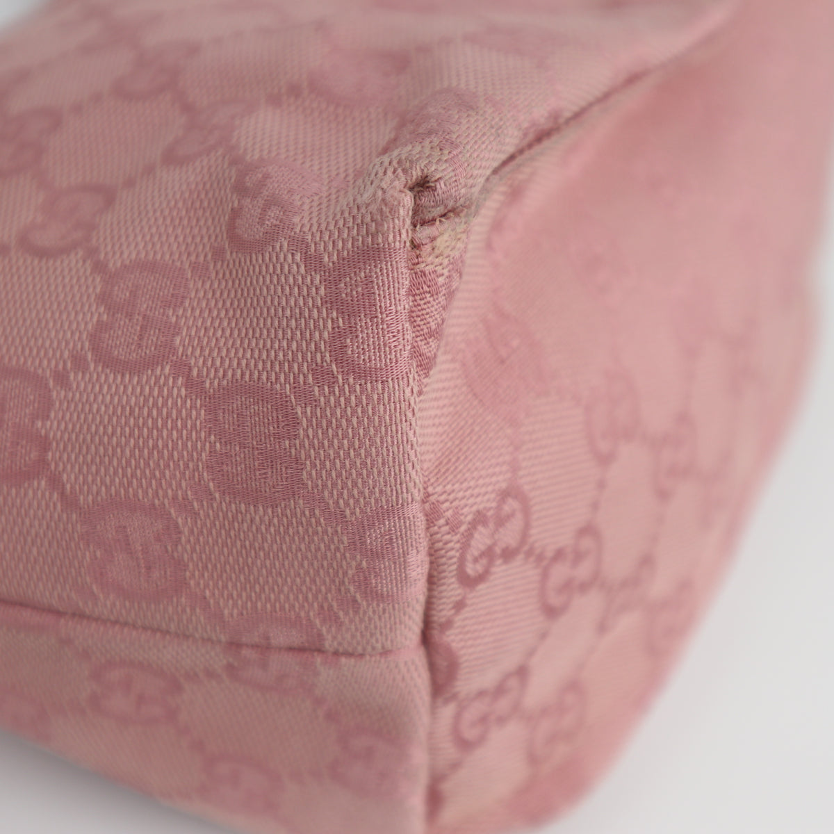 C2206# Gucci Hobo Bag GG Canvas Hobo | Pre-Owned Excellent Pink GG canvas, leather trim