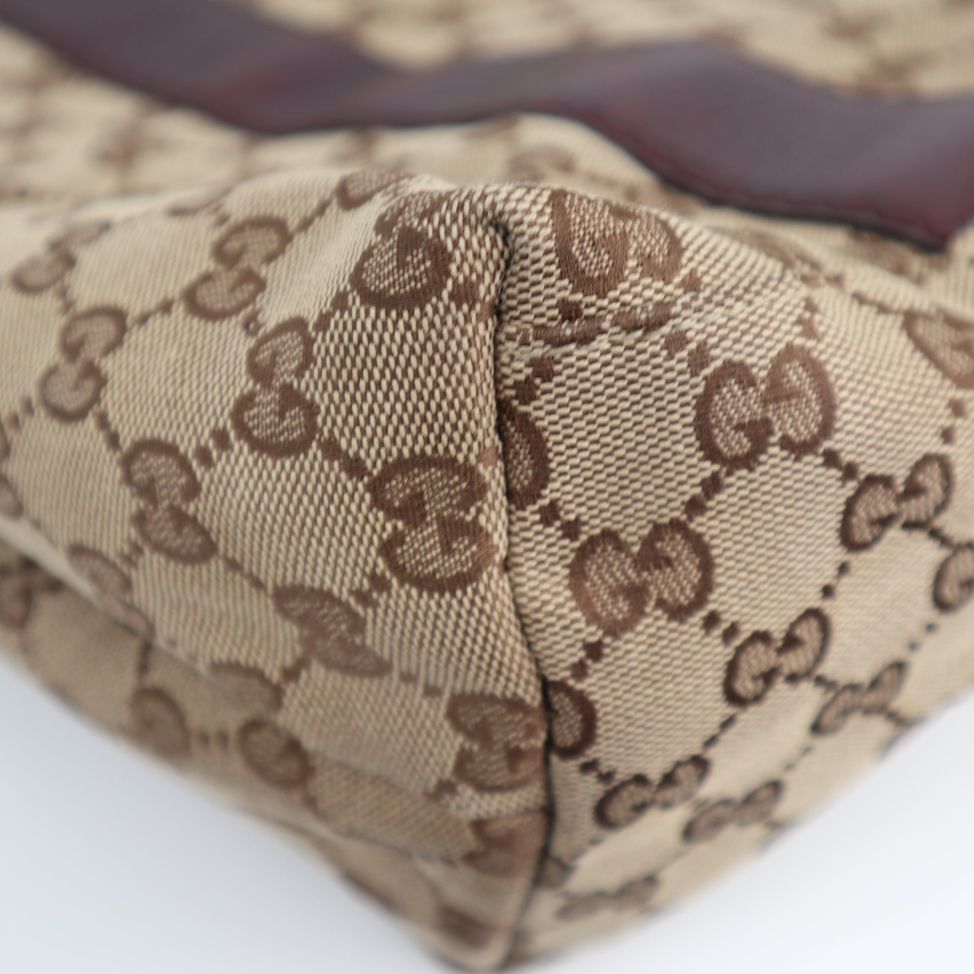 C2213 Gucci Tote Bag GG Canvas Bamboo Bar Large Tote Bag | Pre-Owned Excellent Brown GG canvas, leather trim, bamboo detail
