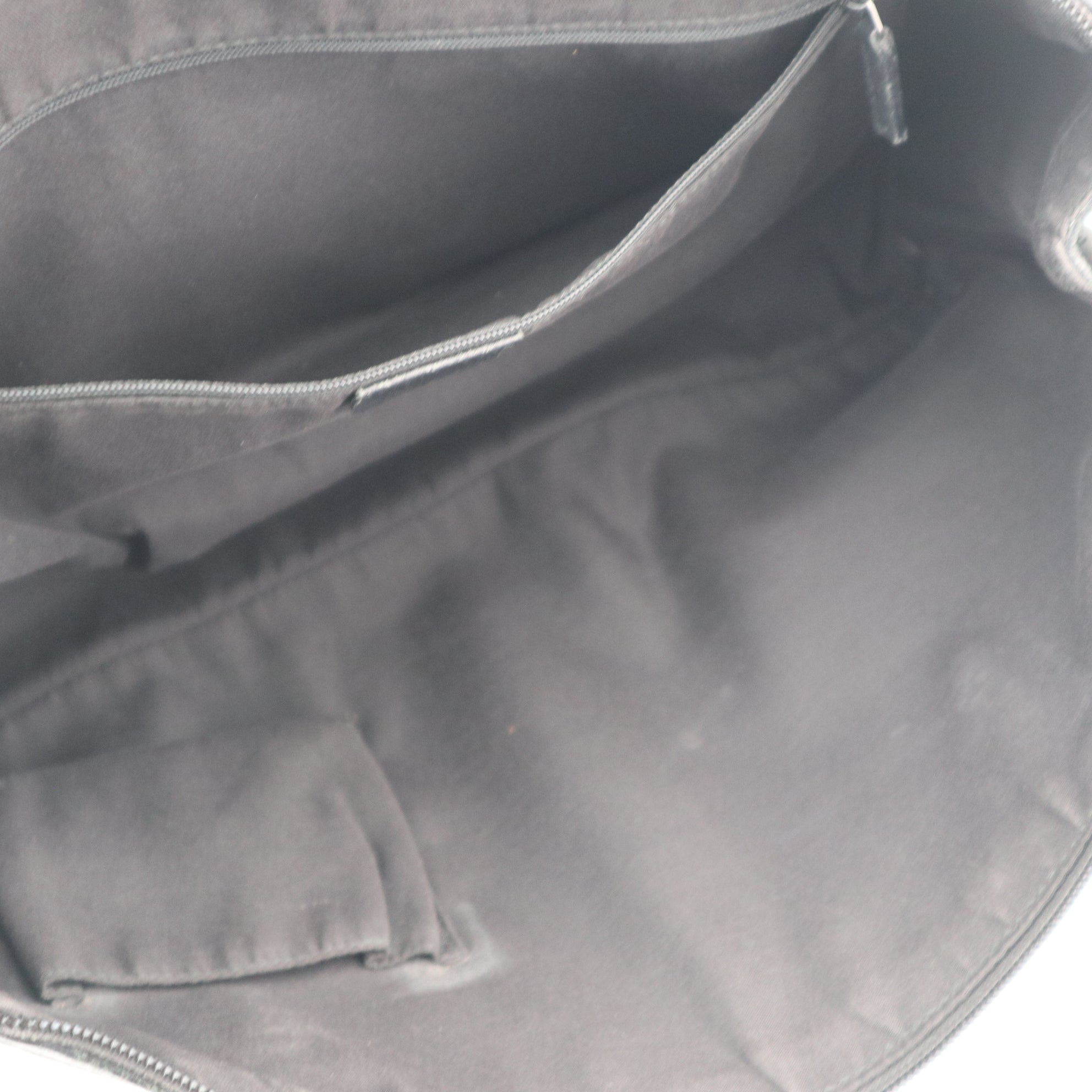 C2215 Gucci Tote Bag Monogram GG Nylon Princy Tote Bag | Pre-Owned Excellent Black GG nylon, leather trim