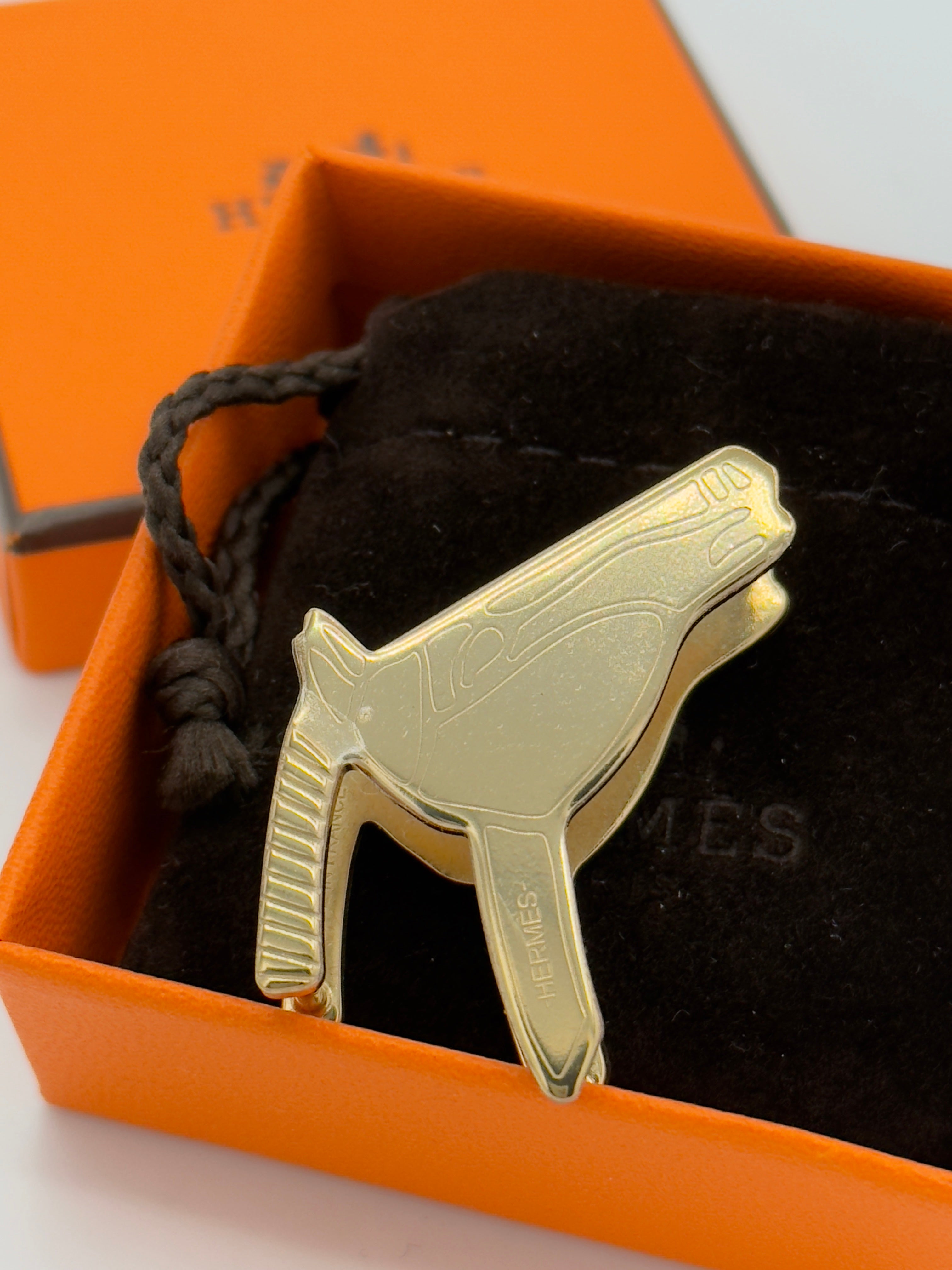 Hermès Tate De Cheval Horse Head Gold Tone Scarf Ring