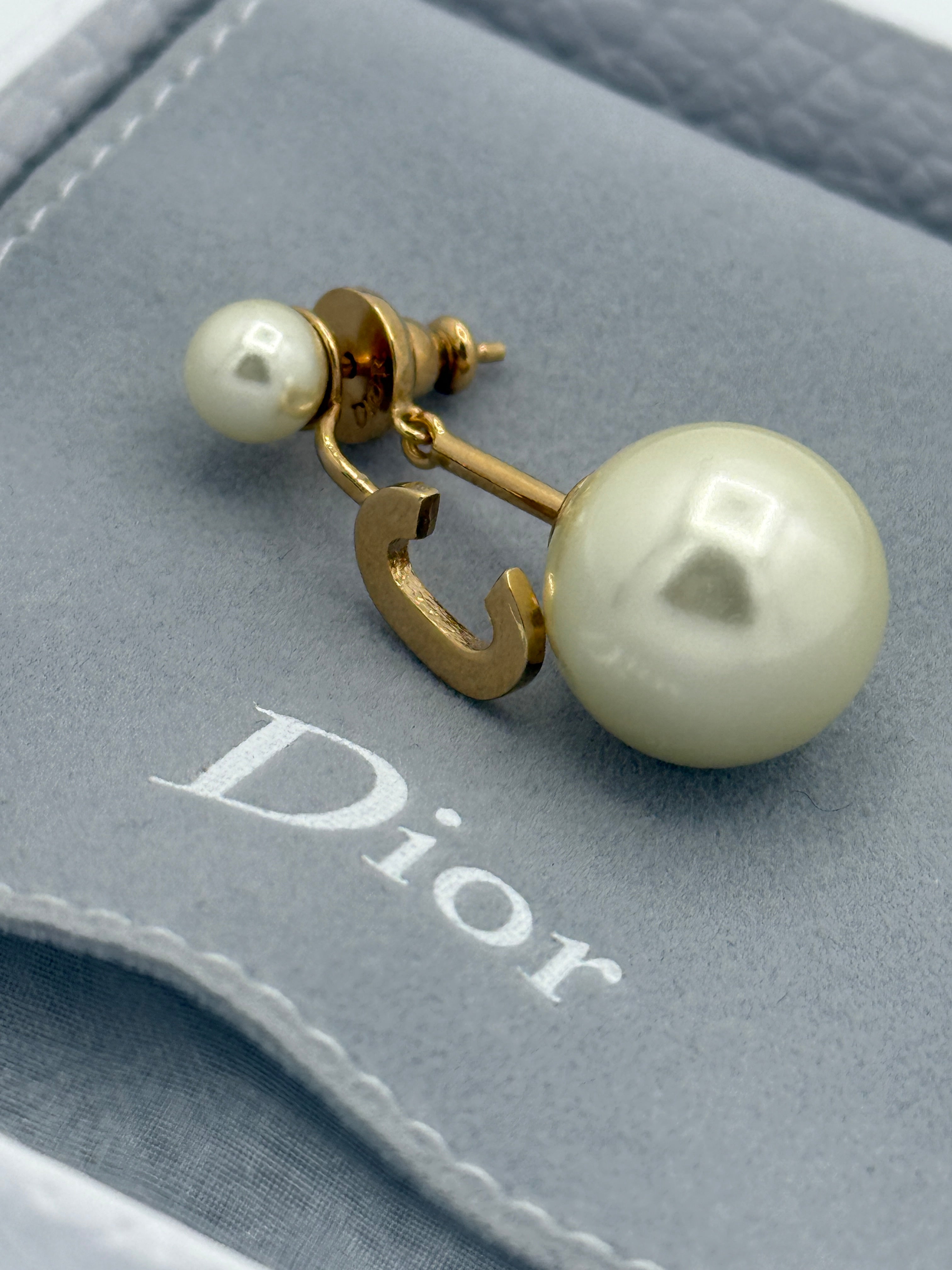 Dior My ABC Dior single earring- Letter C