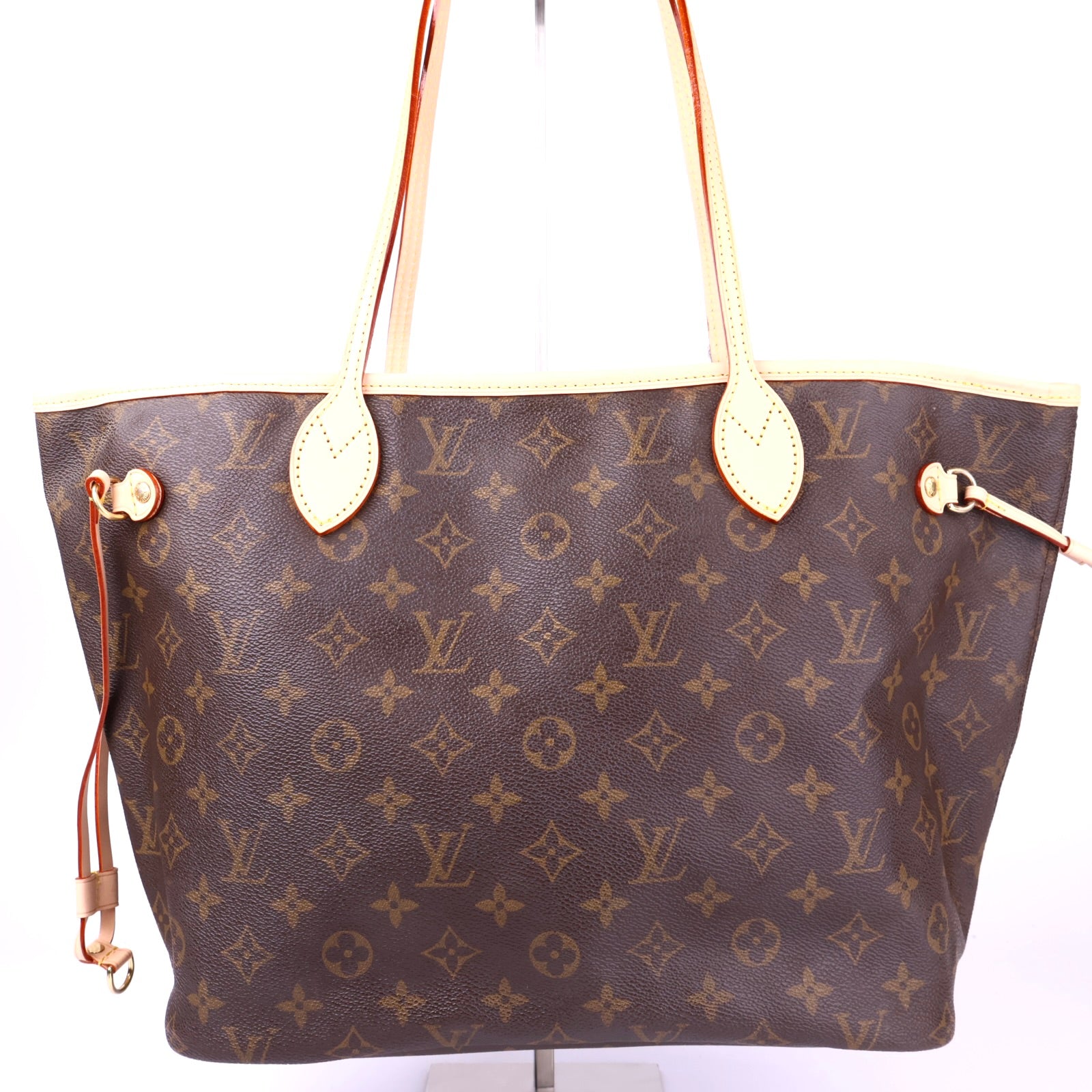 J3353R Louis Vuitton Neverfull MM Bag- Pre Owned
