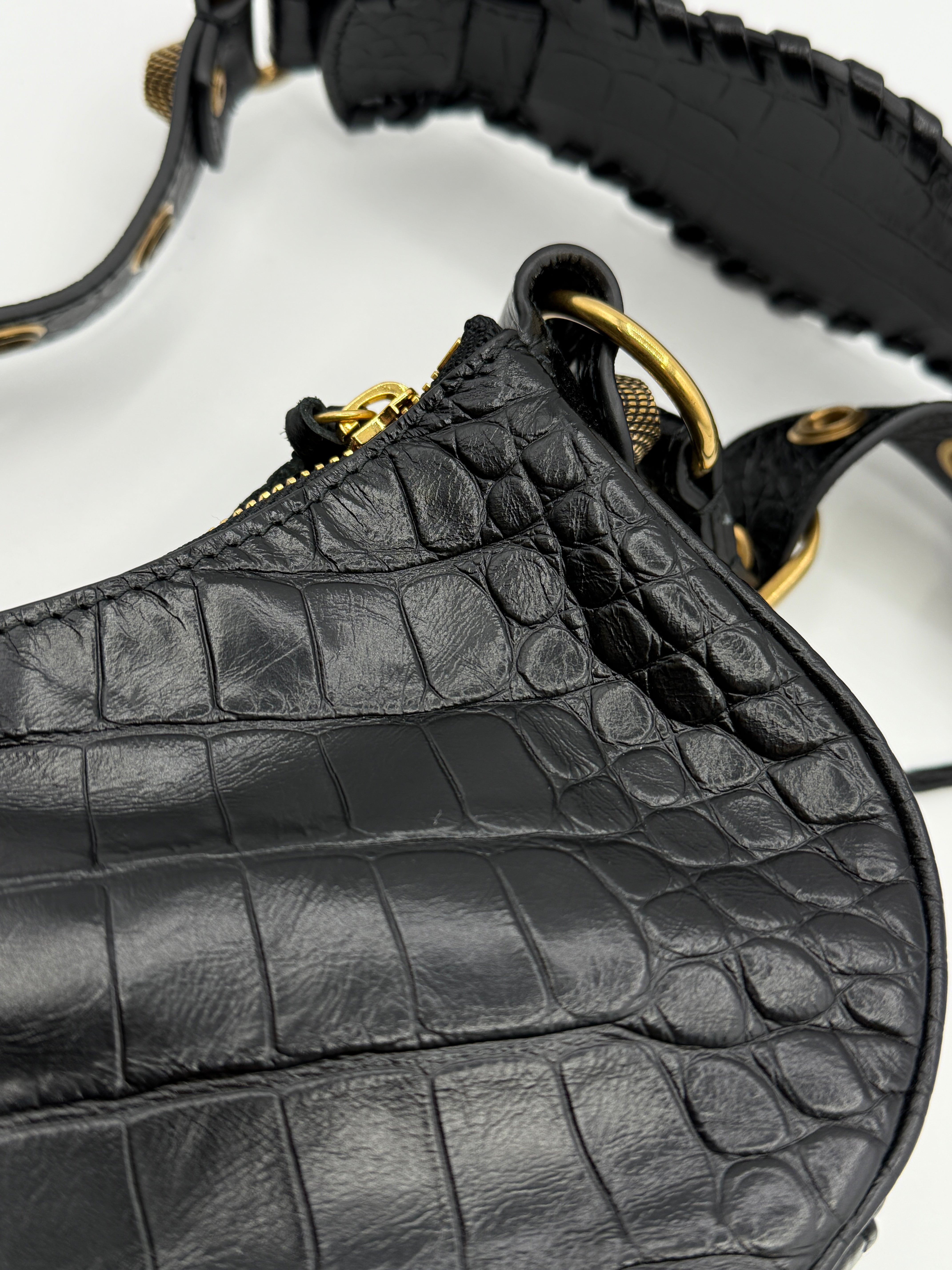 Balenciaga Le Cagole Leather Bag