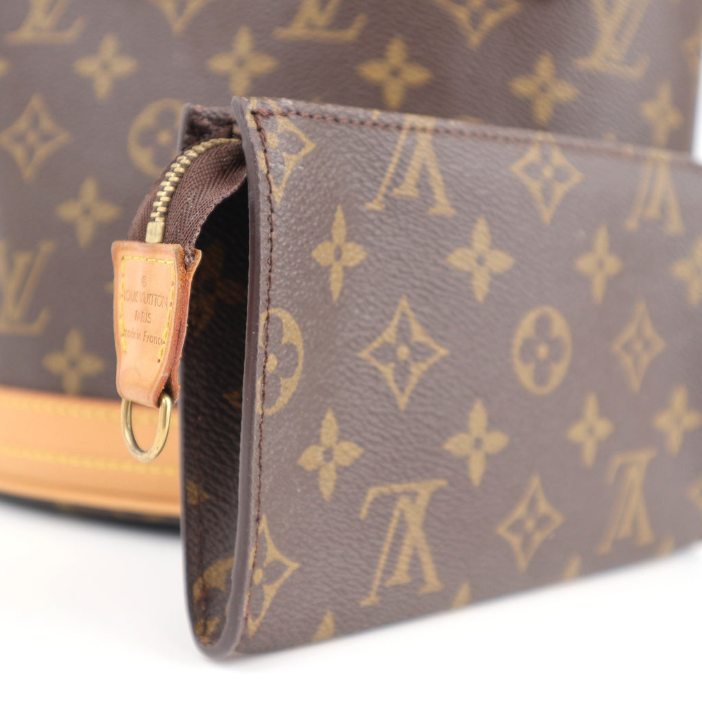 C1431R Louis Vuitton Monogram Canvas Petit Bucket Bag-Pre Owned