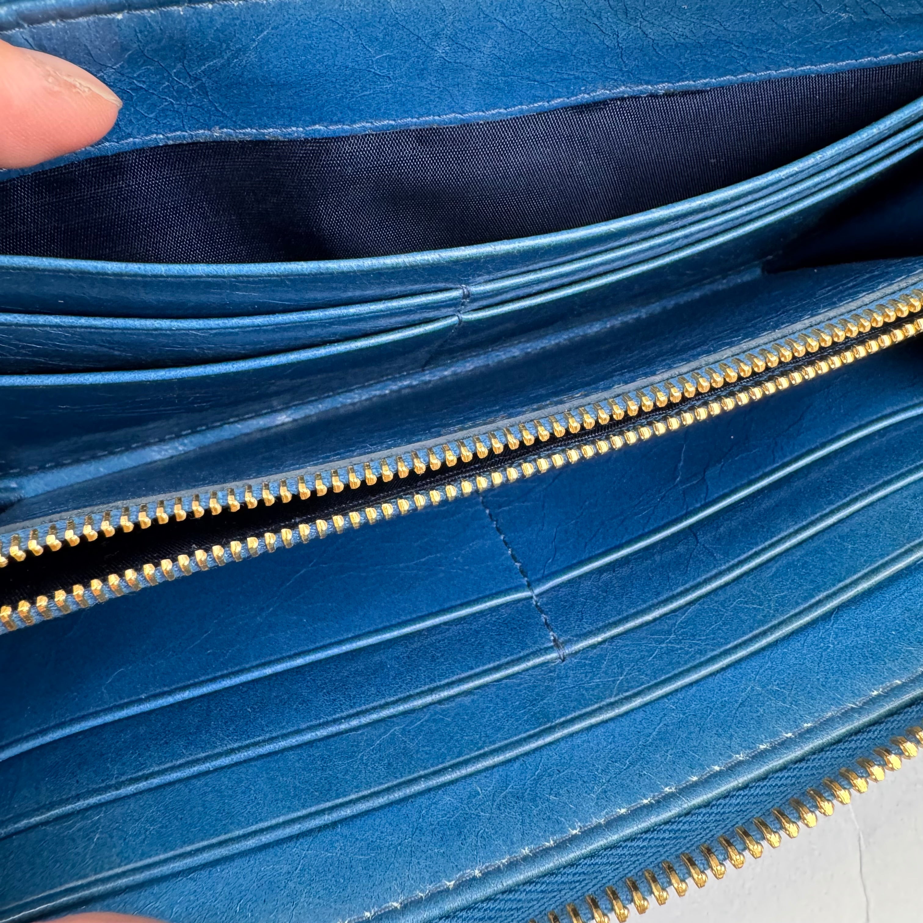 Miu Miu  bow detail blue long wallet- Pre Owned