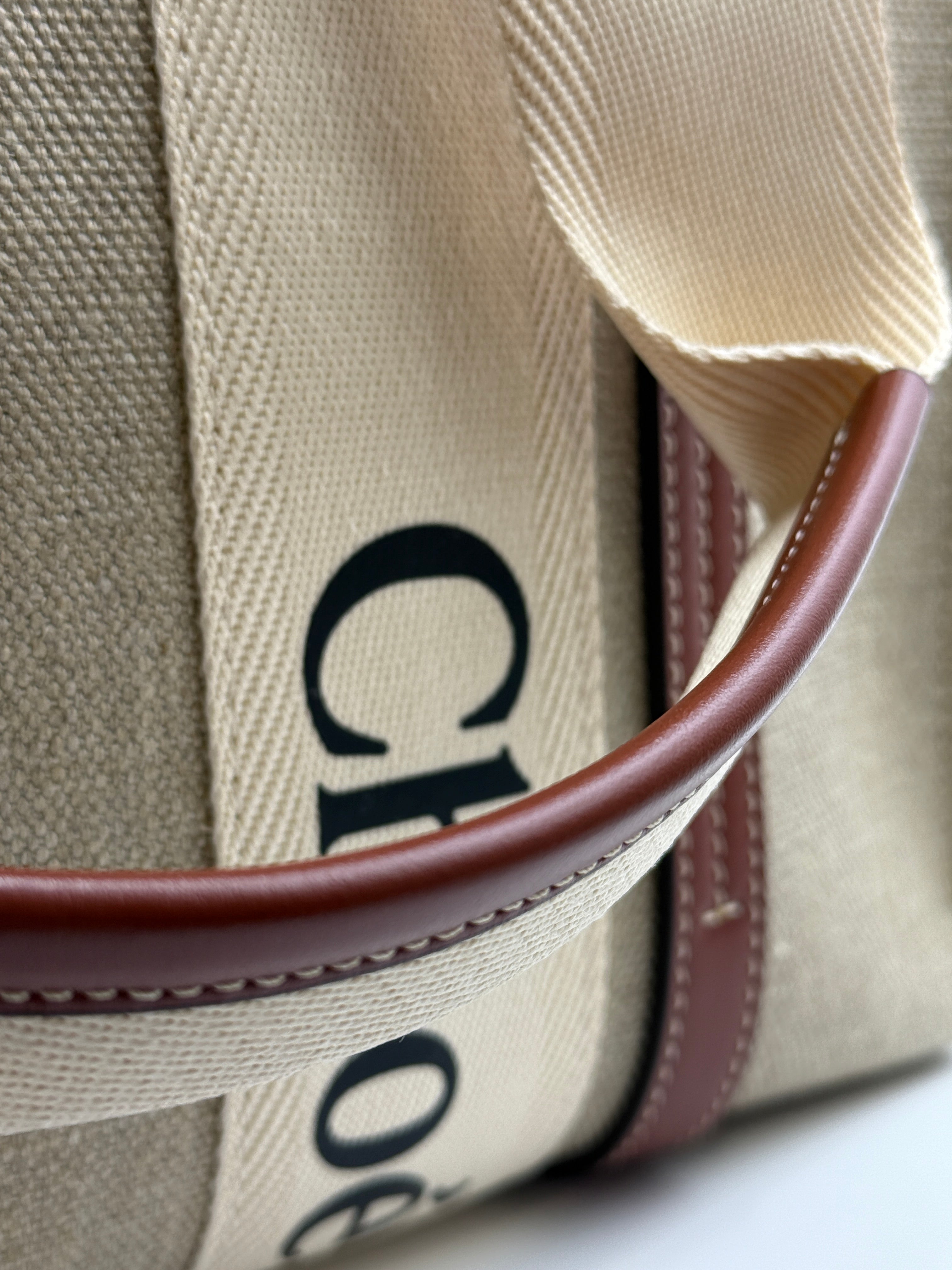 Chloé Woody Linen Tote Bag