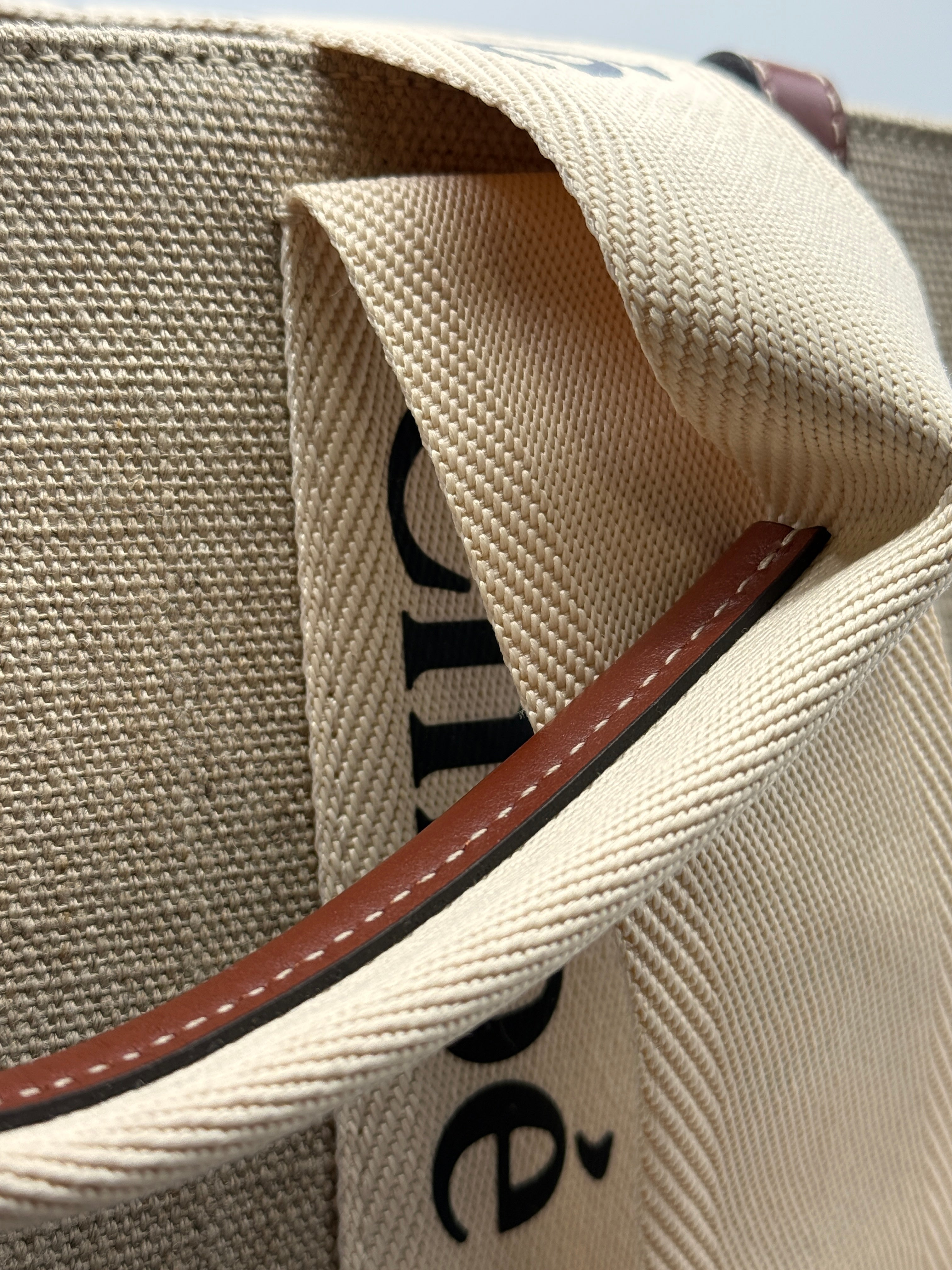 Chloé Woody Linen Tote Bag
