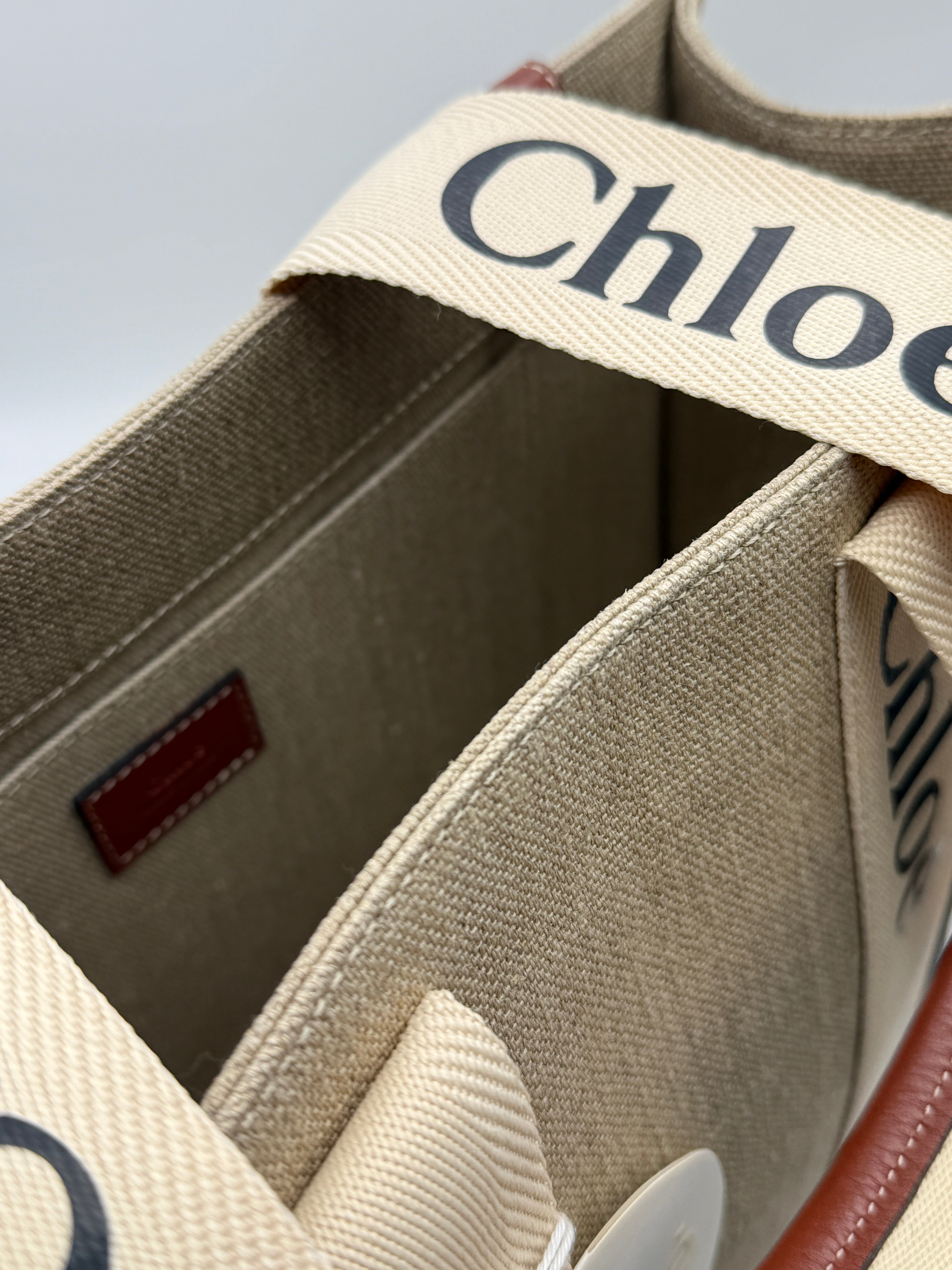Chloé Woody Linen Tote Bag