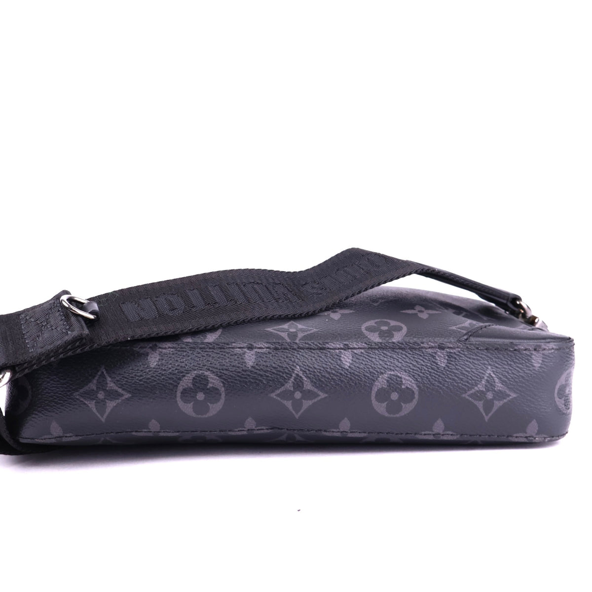 J2094 Louis Vuitton Monogram Canvas Messenger Bag Grey- Pre Owned