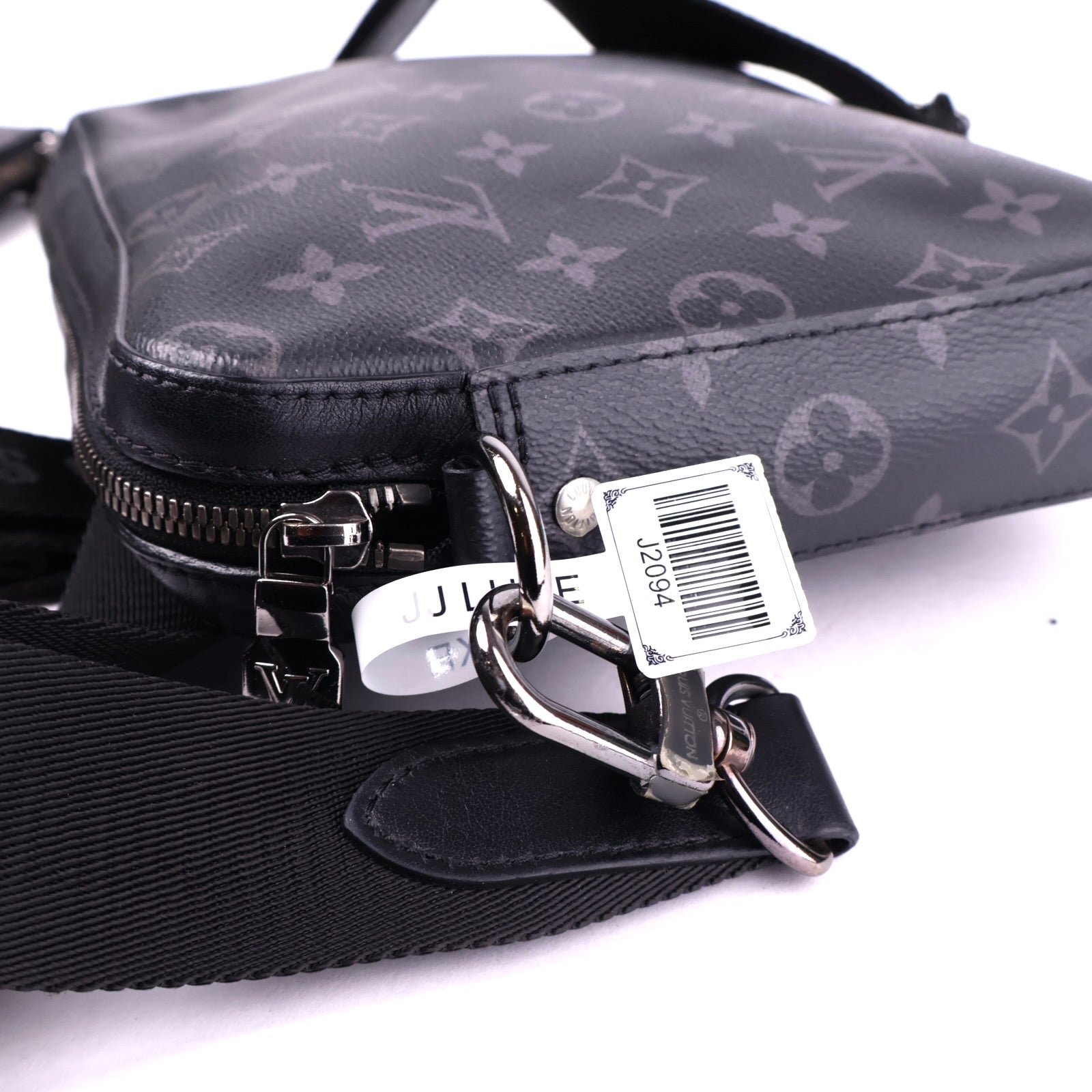J2094 Louis Vuitton Monogram Canvas Messenger Bag Grey- Pre Owned