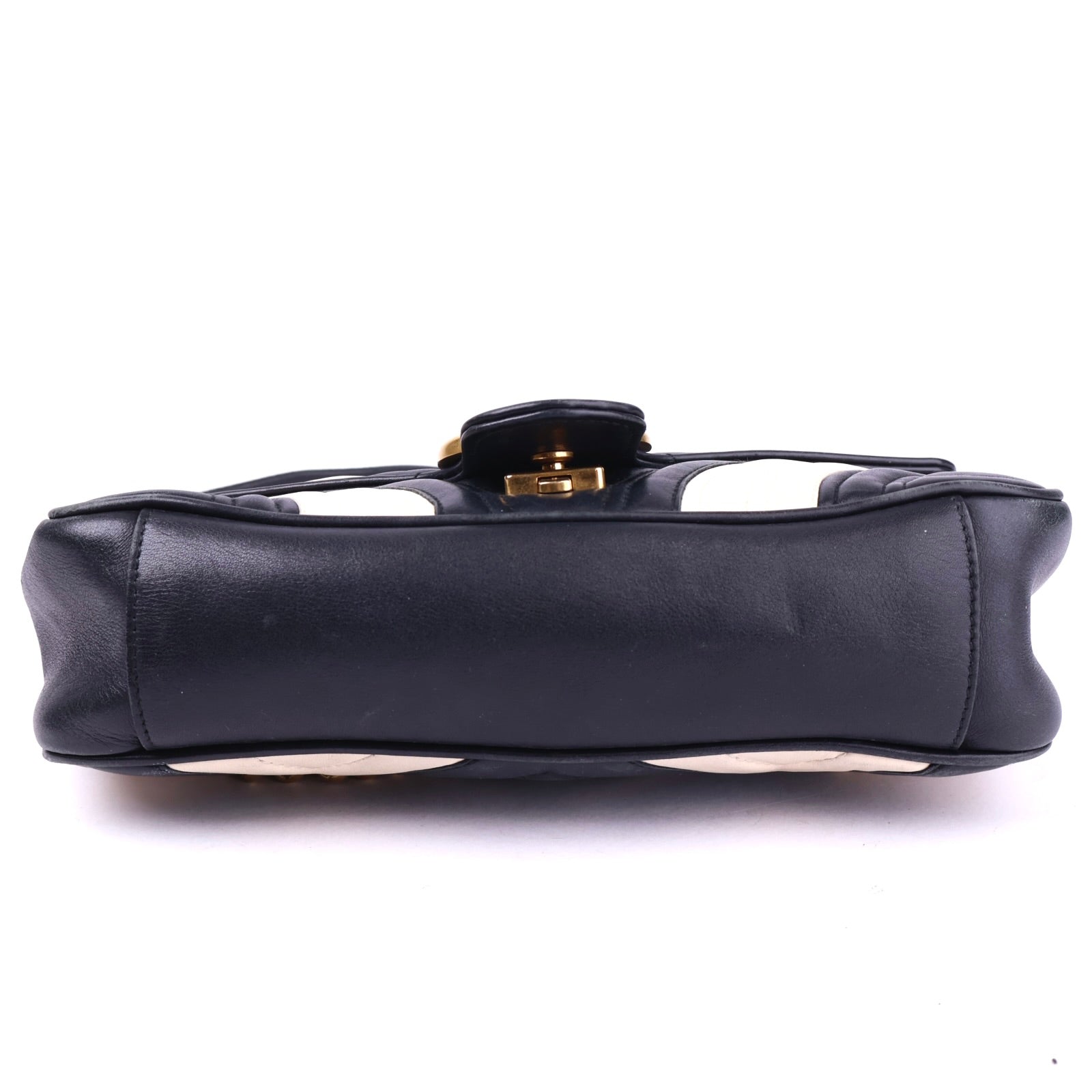 J2096 Gucci GG Marmont Small Matelassé bag- Pre Owned