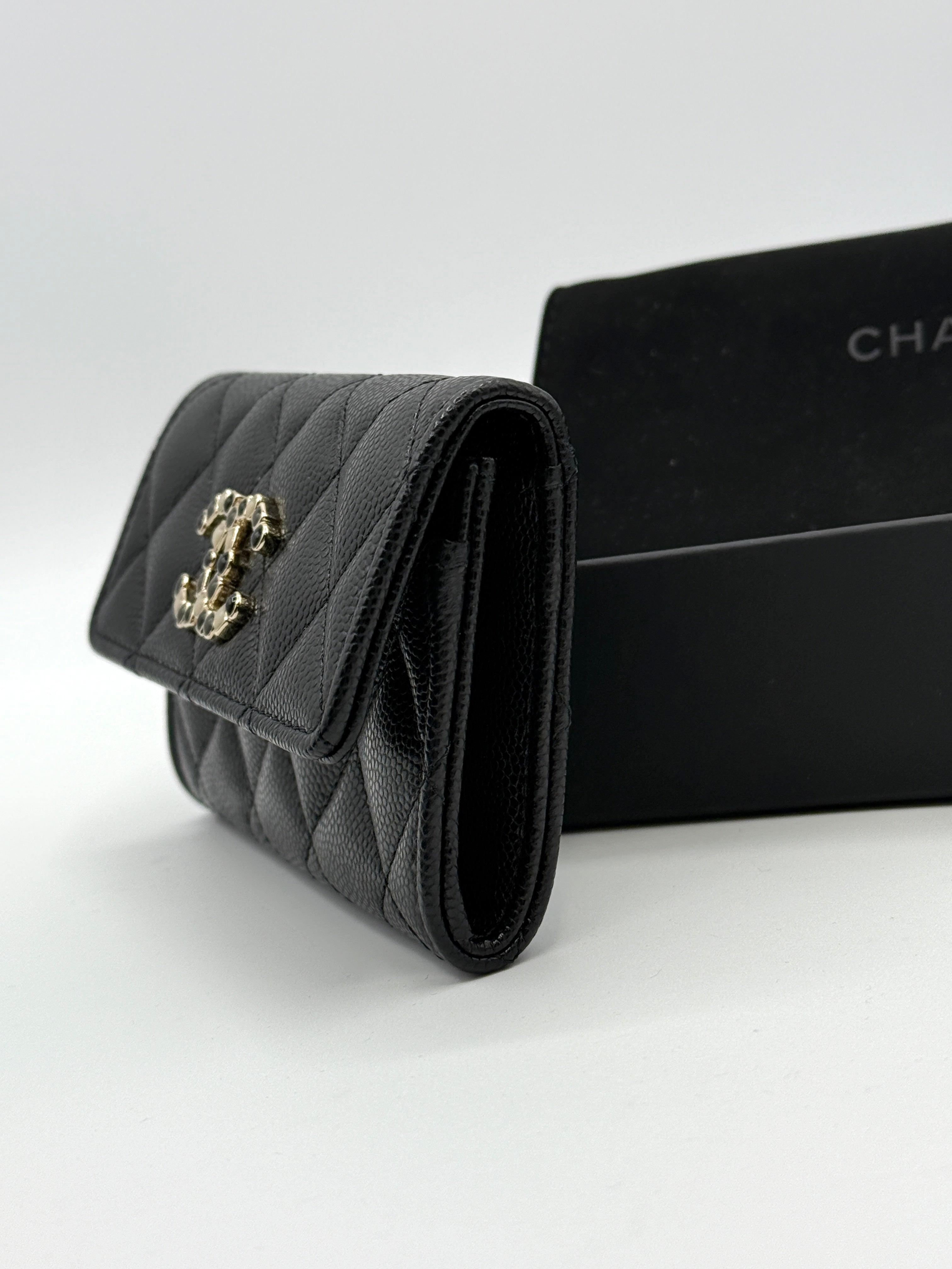 Chanel Timeless/Classique Leather Wallet