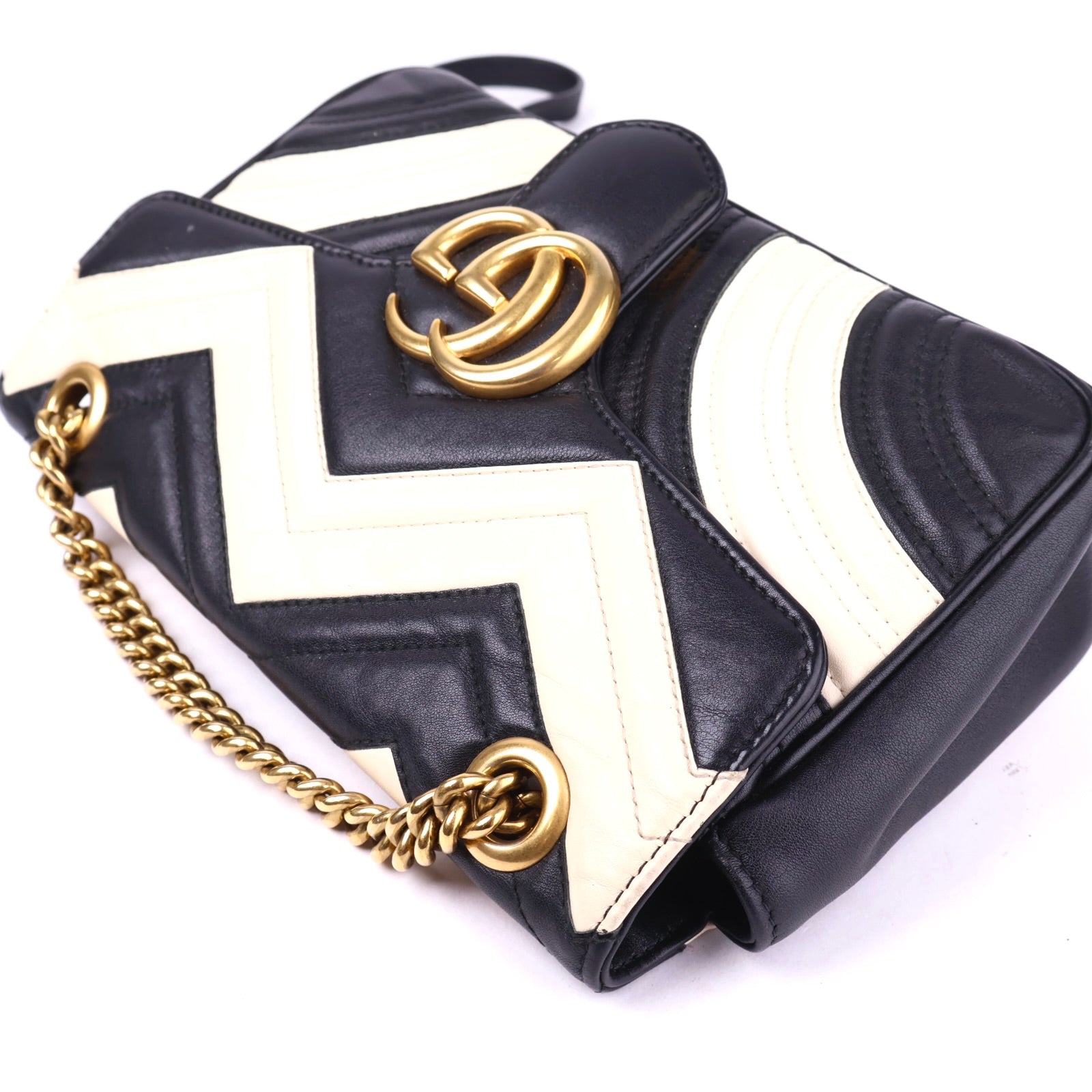 J2095 Gucci GG Marmont Black & White Leather Shoulder Bag- Pre Owned