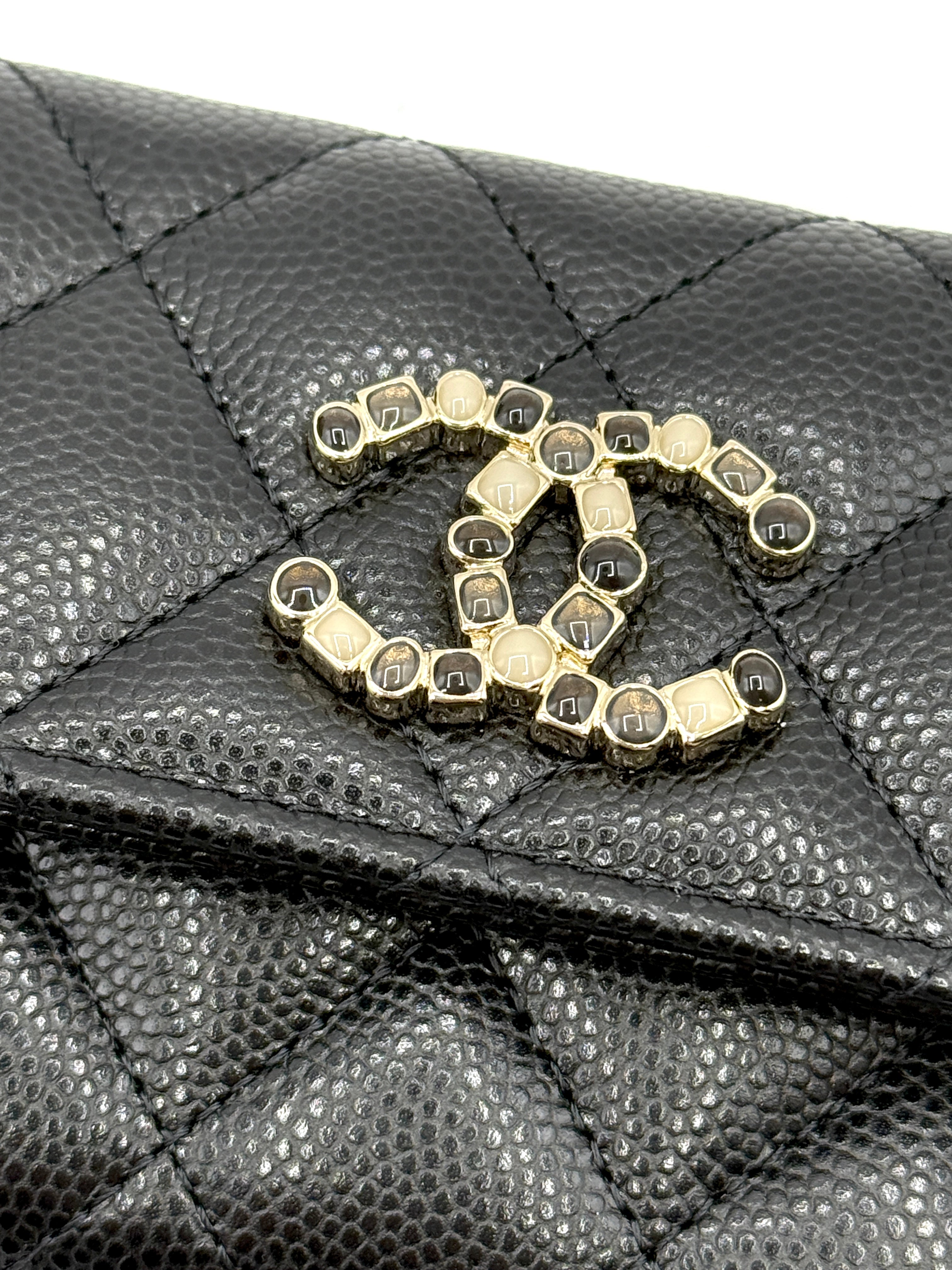 Chanel Timeless/Classique Leather Wallet