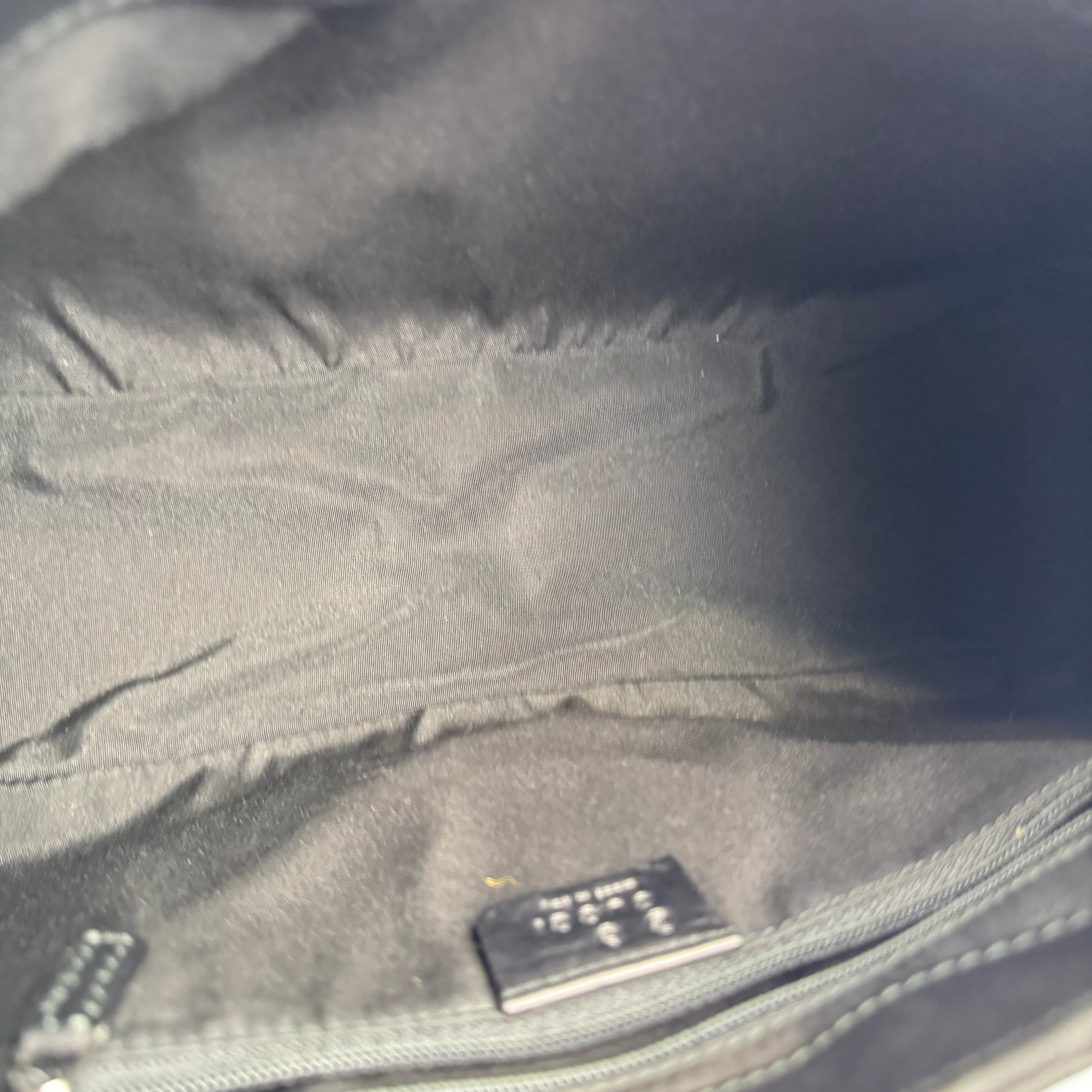 J0932 Gucci Black Horsebit Embossed Leather Shoulder Bag- Pre Owned