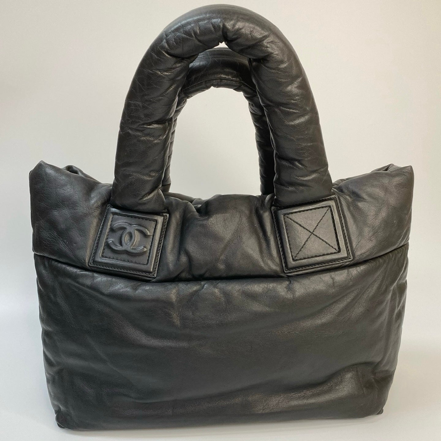 J2853 Chanel Top Handle Bag Coco Cocoon Black Soft Leather Tote Bag | Pre-Owned Black Leather