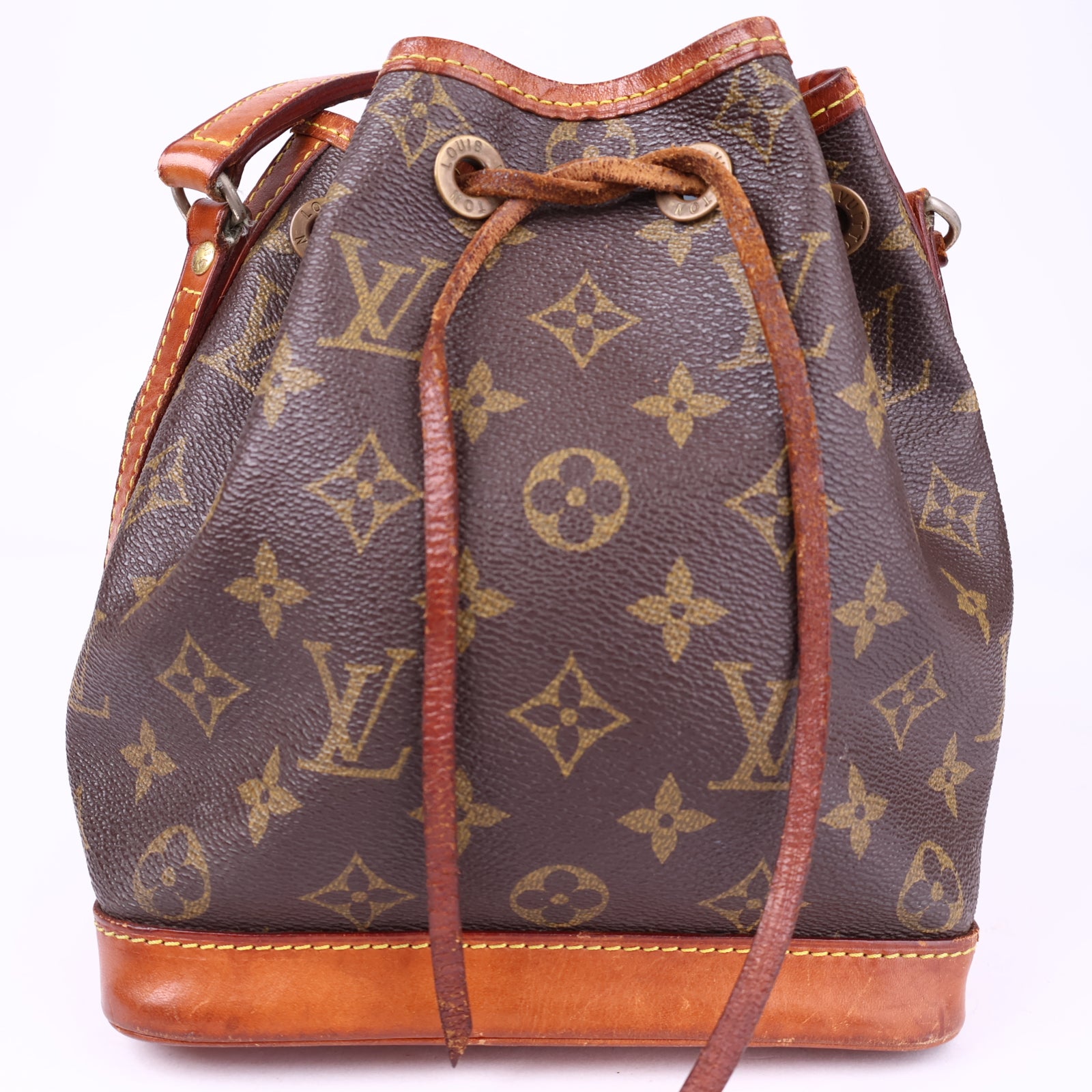J3322 Louis Vuitton Monogram Canvas Noe Bag- Pre Owned