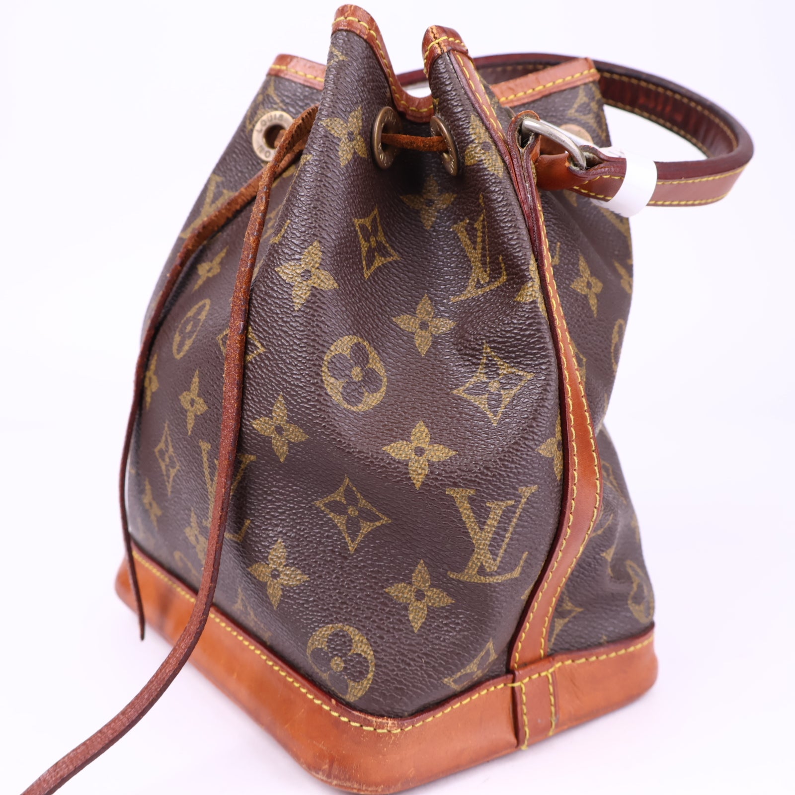 J3322 Louis Vuitton Monogram Canvas Noe Bag- Pre Owned