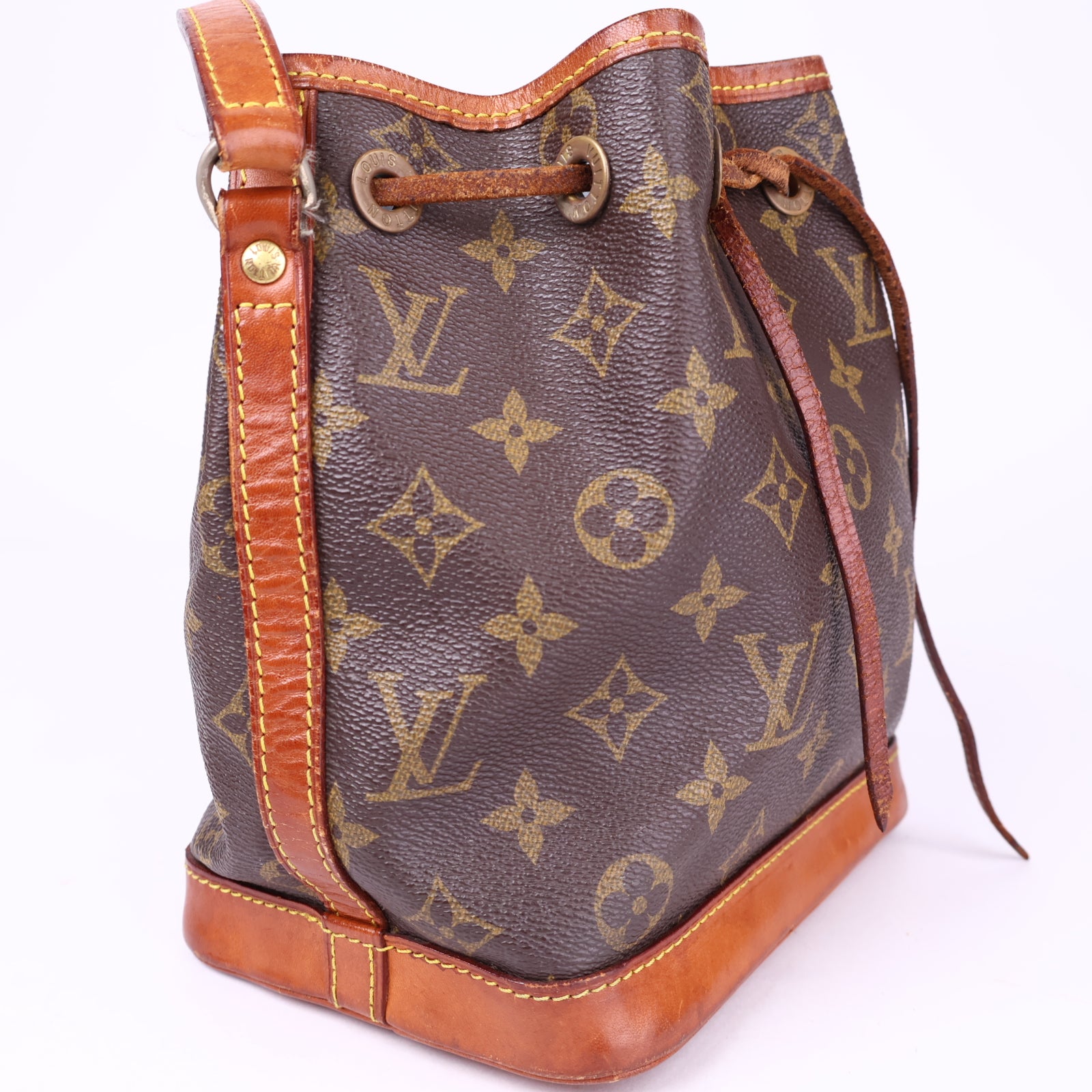 J3322 Louis Vuitton Monogram Canvas Noe Bag- Pre Owned