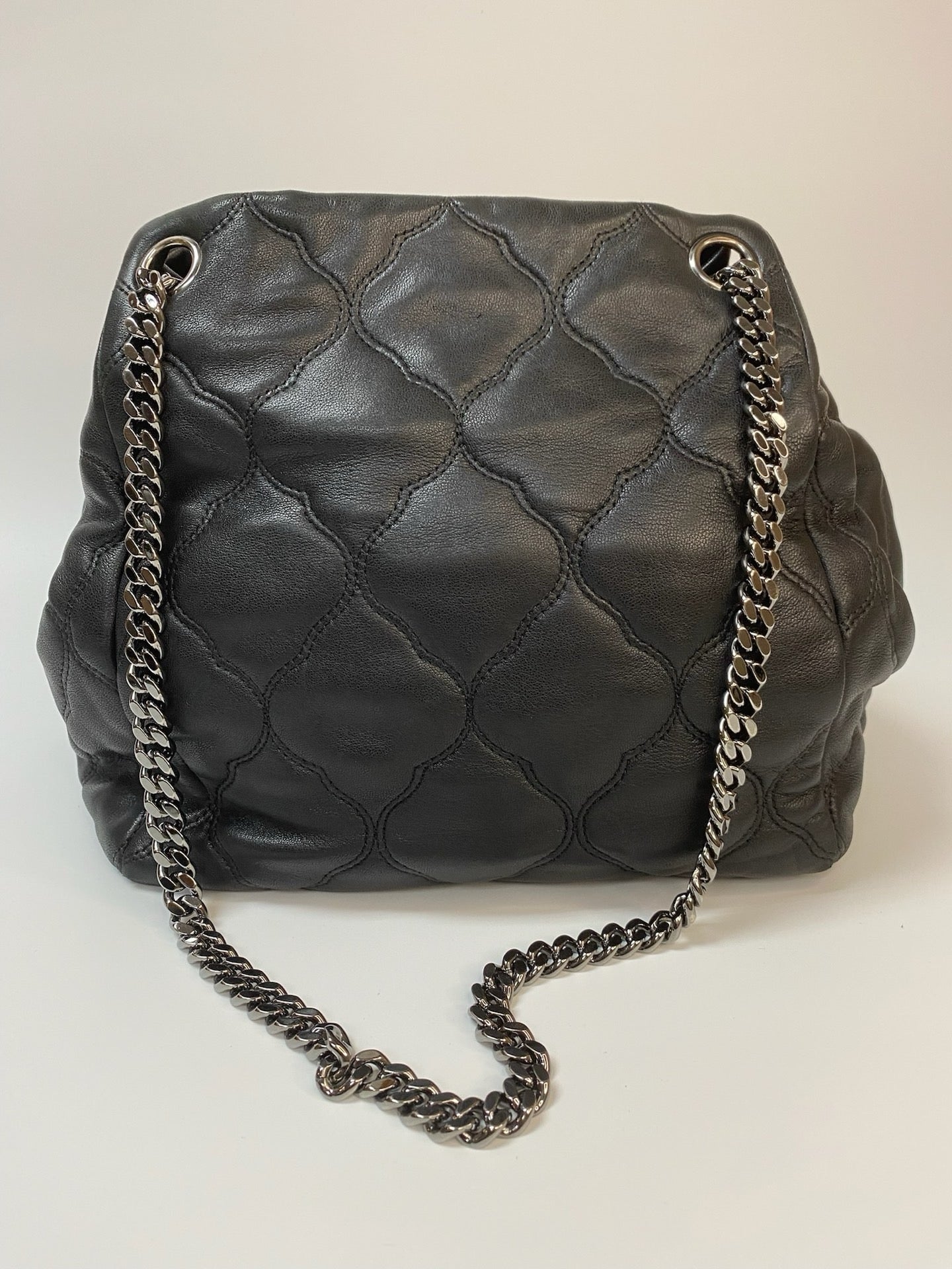 J2852 Chanel Shoulder Bag Black Lambskin Leather Quilted Accordian Shoulder Bag | Pre-Owned Black Leather