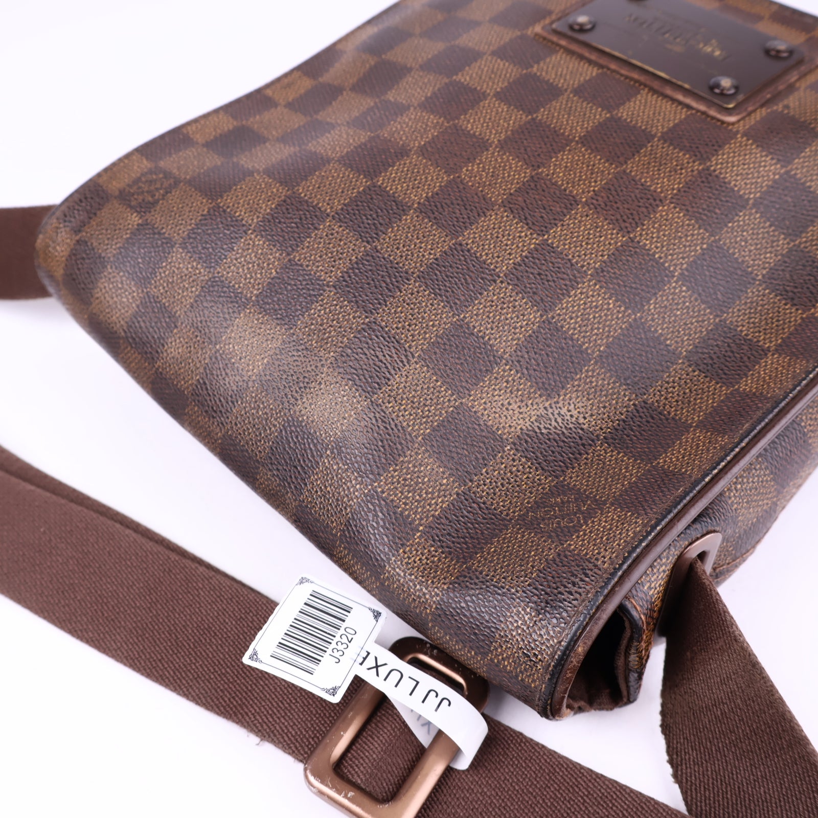 J3320 Louis Vuitton Damier Canvas Brooklyn Messenger Bag- Pre Owned