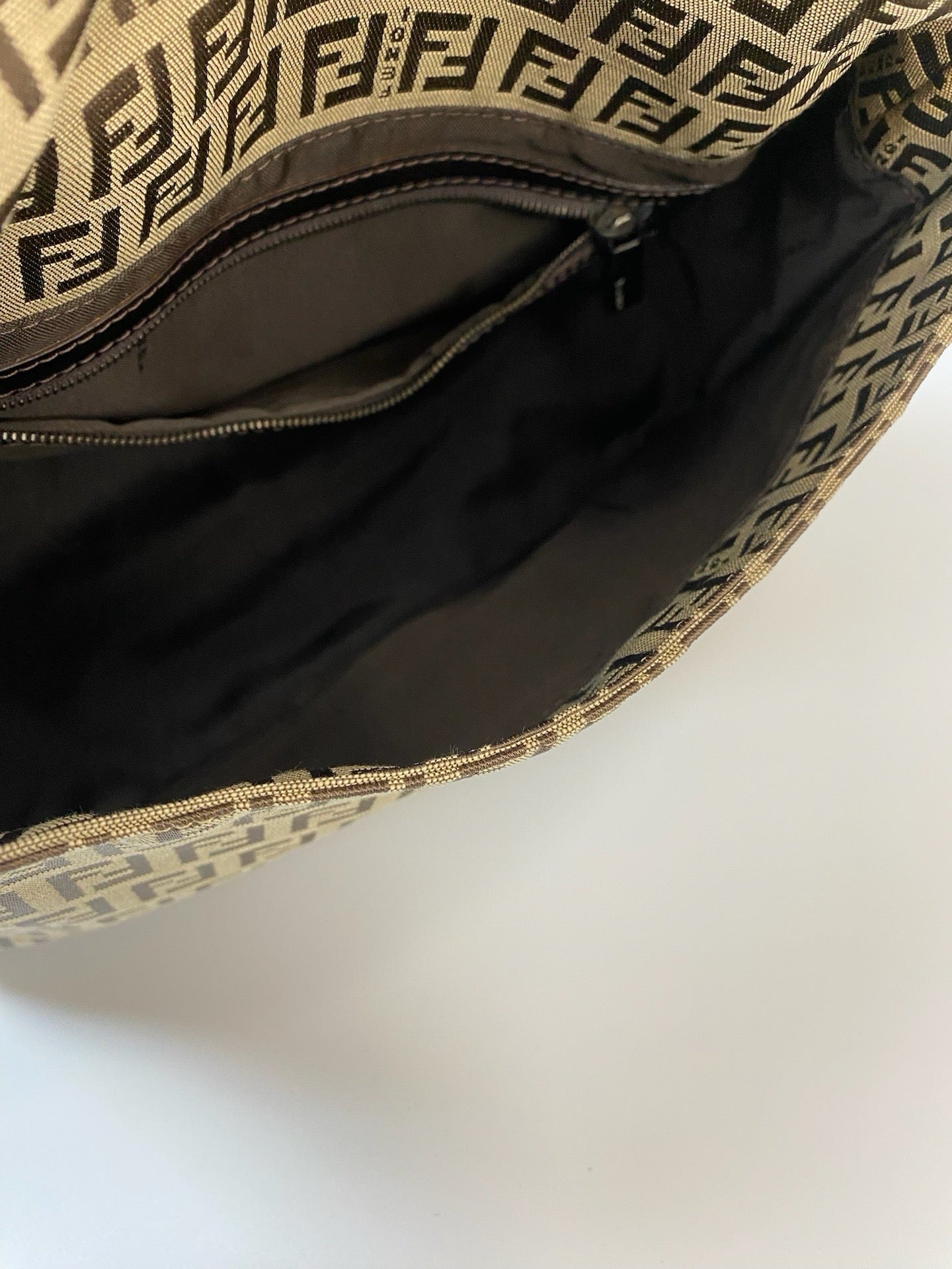 J2844 Fendi Shoulder Bag Brown Zucca Cancas Mamma Baguette handbag | Pre-Owned Brown Canvas FF Monogram