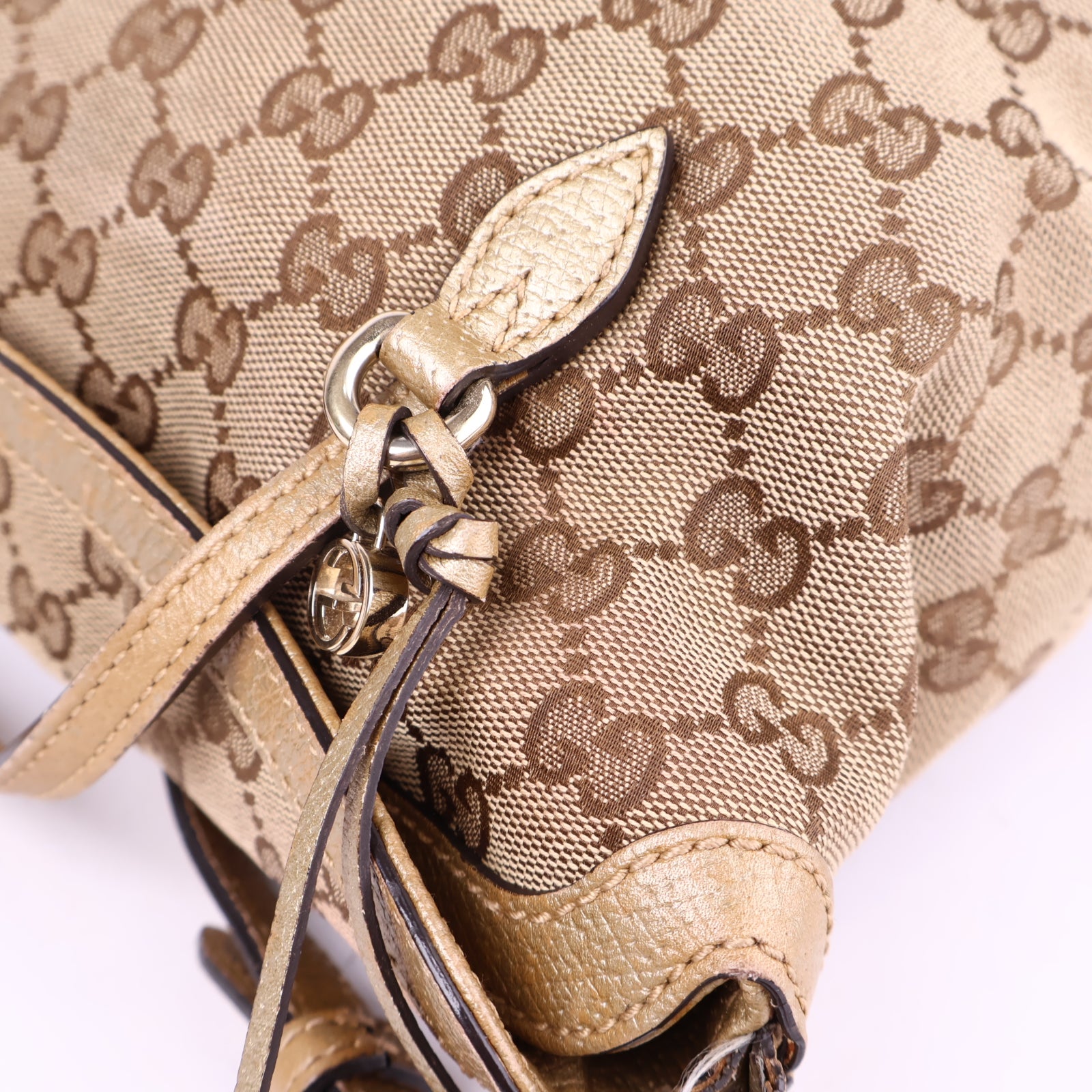 J3345 Gucci Medium GG Canvas Bree Satchel- Pre Owned