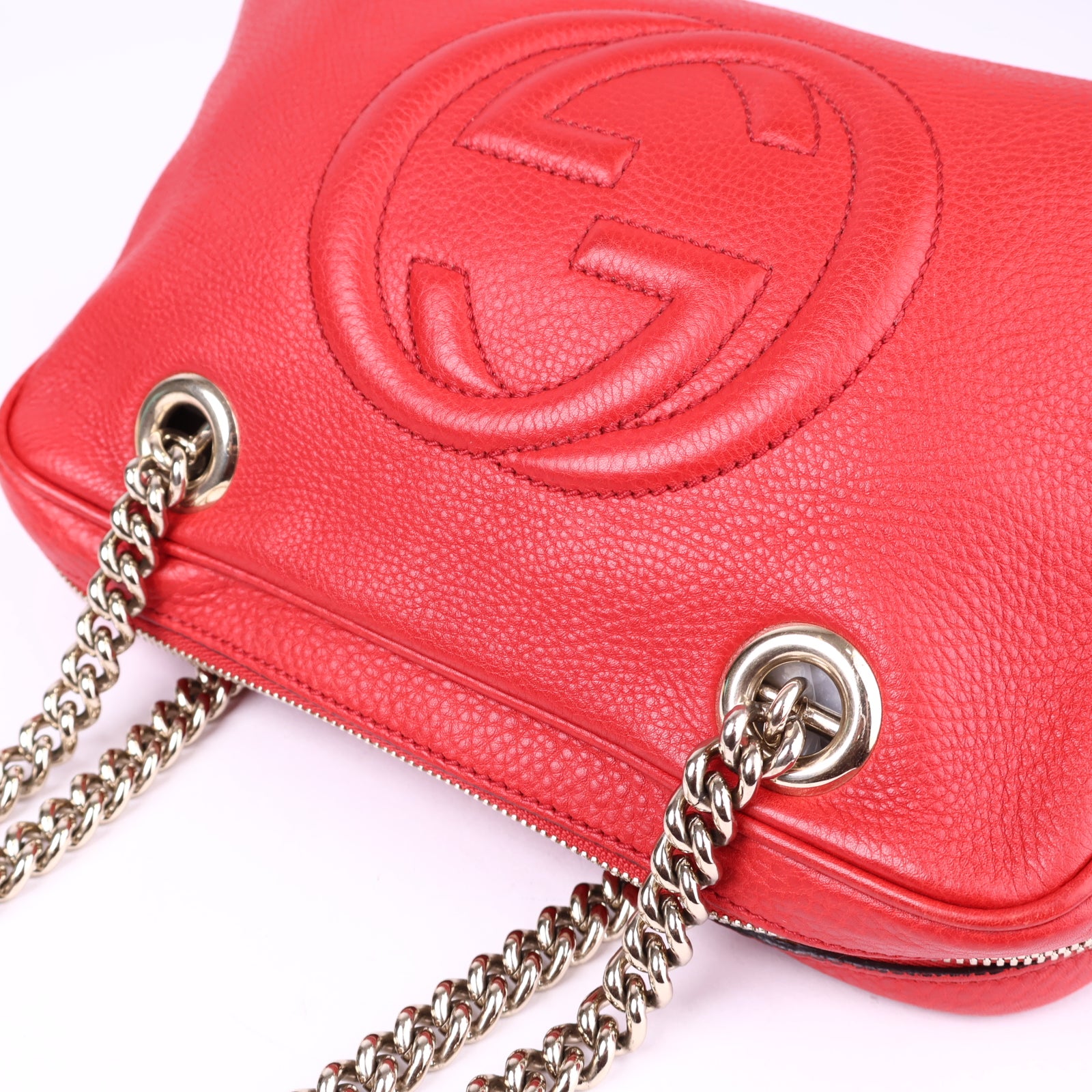 J3341 Gucci Red Pebbled Leather Soho Chain Shoulder Bag- Pre Owned