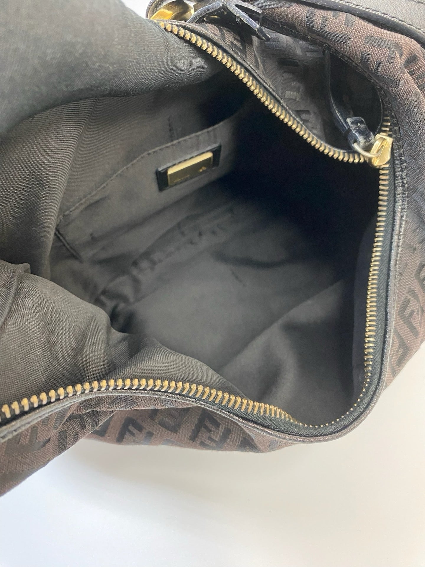 J2946 Fendi Shoulder Bag Black Zucchino Monogram Canvas Hobo Bag | Pre-Owned Black Canvas FF Monogram