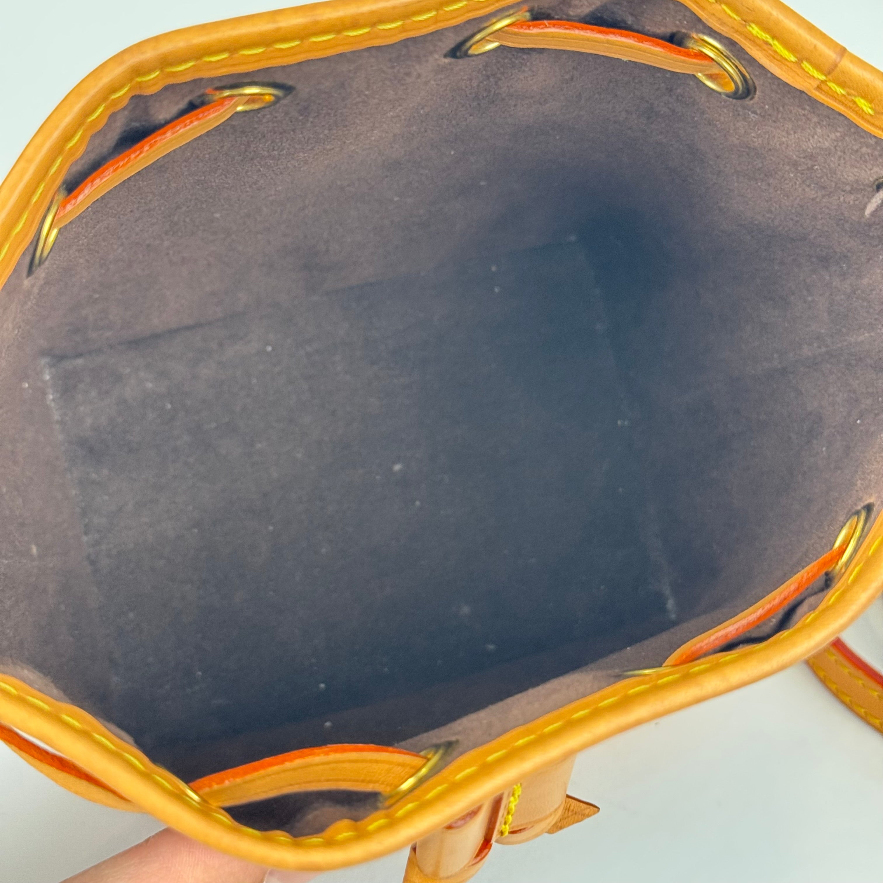 J0955 LOUIS VUITTON Monogram Nano Noe- Pre Owned